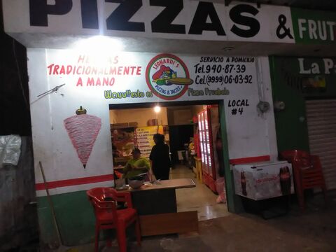 Leonardi's pizzas y tacos image 2