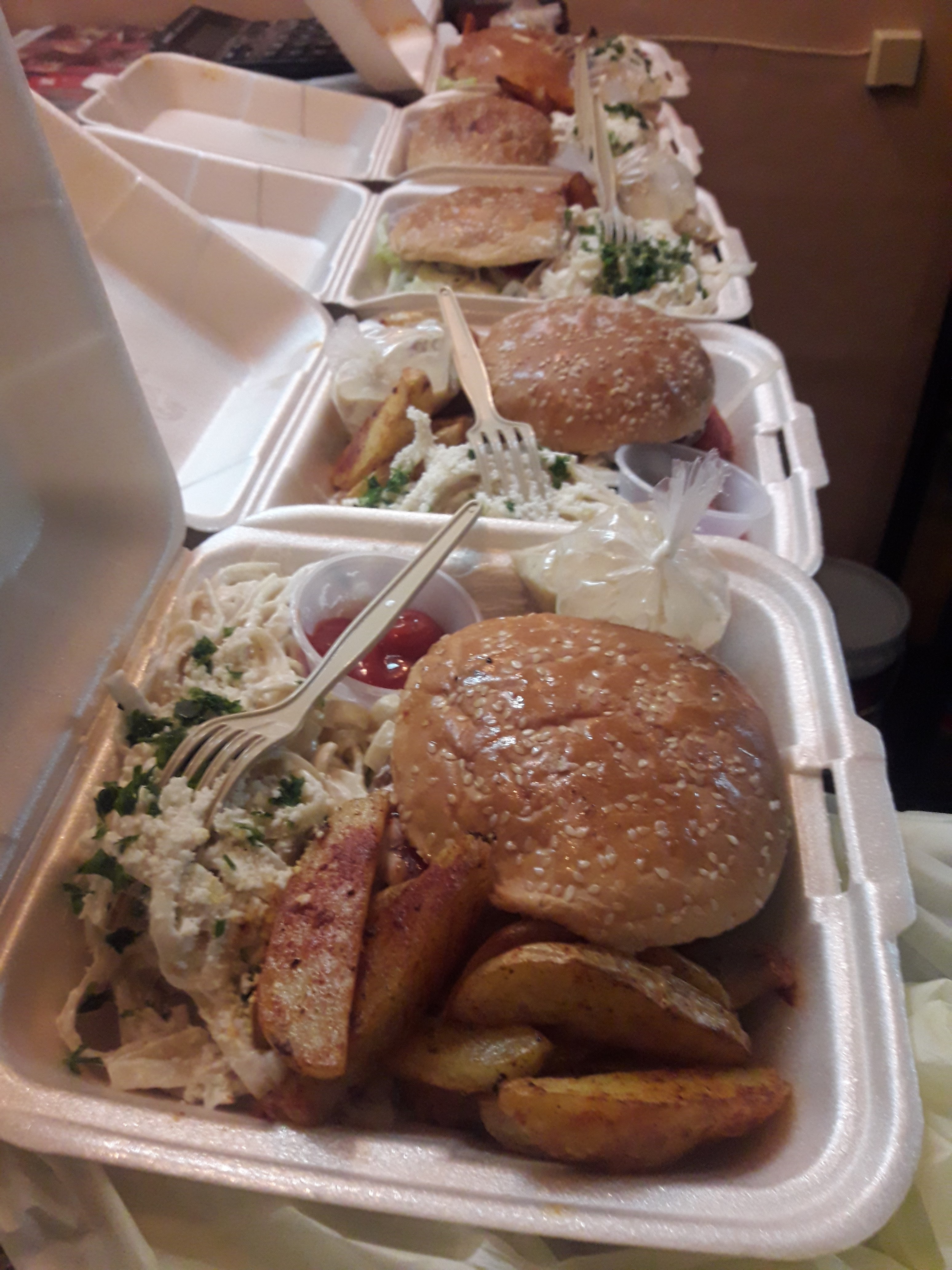 San Pepes Good Kitchen image 9