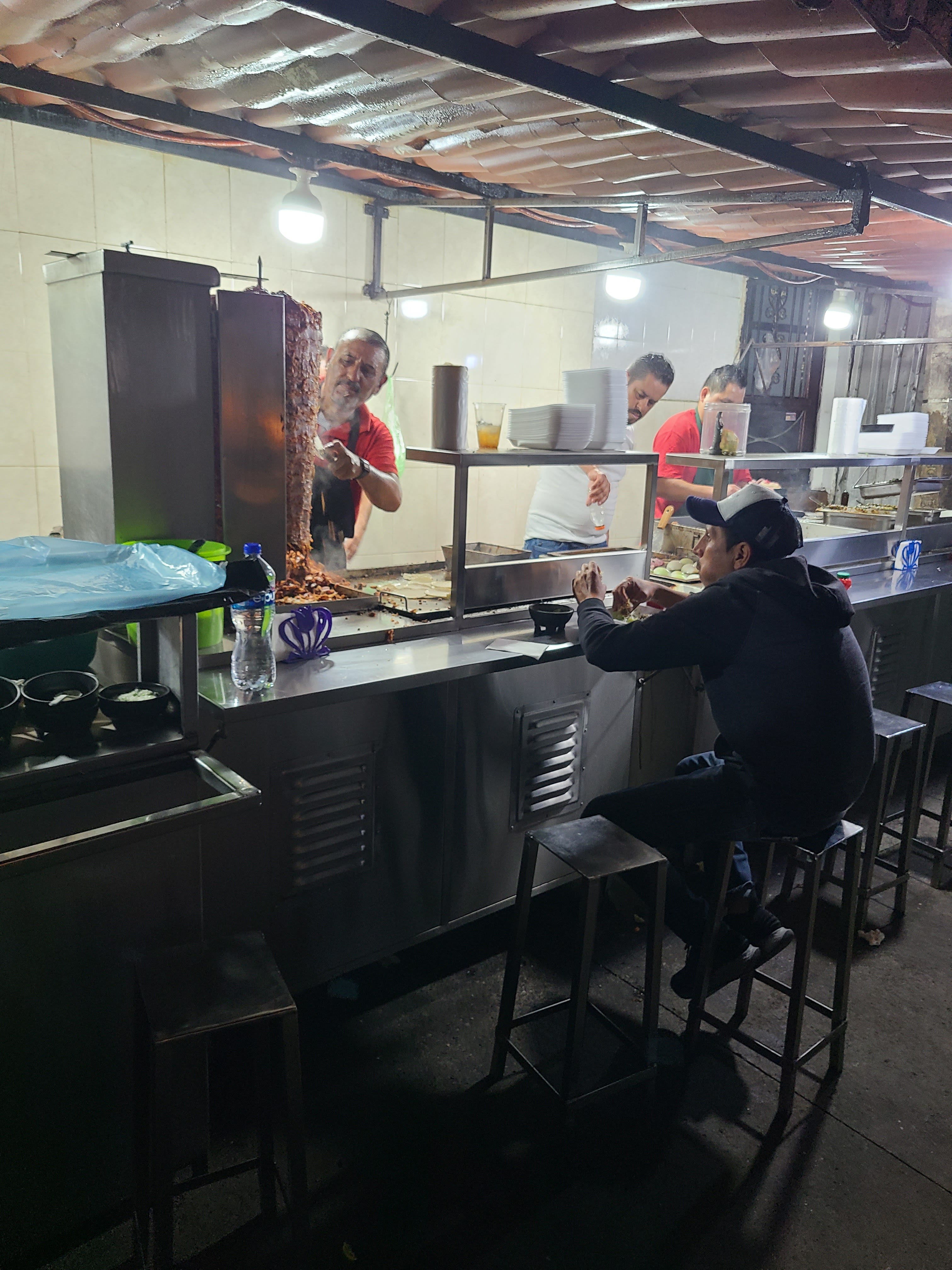 TAQUERIA EL ARCO image 3