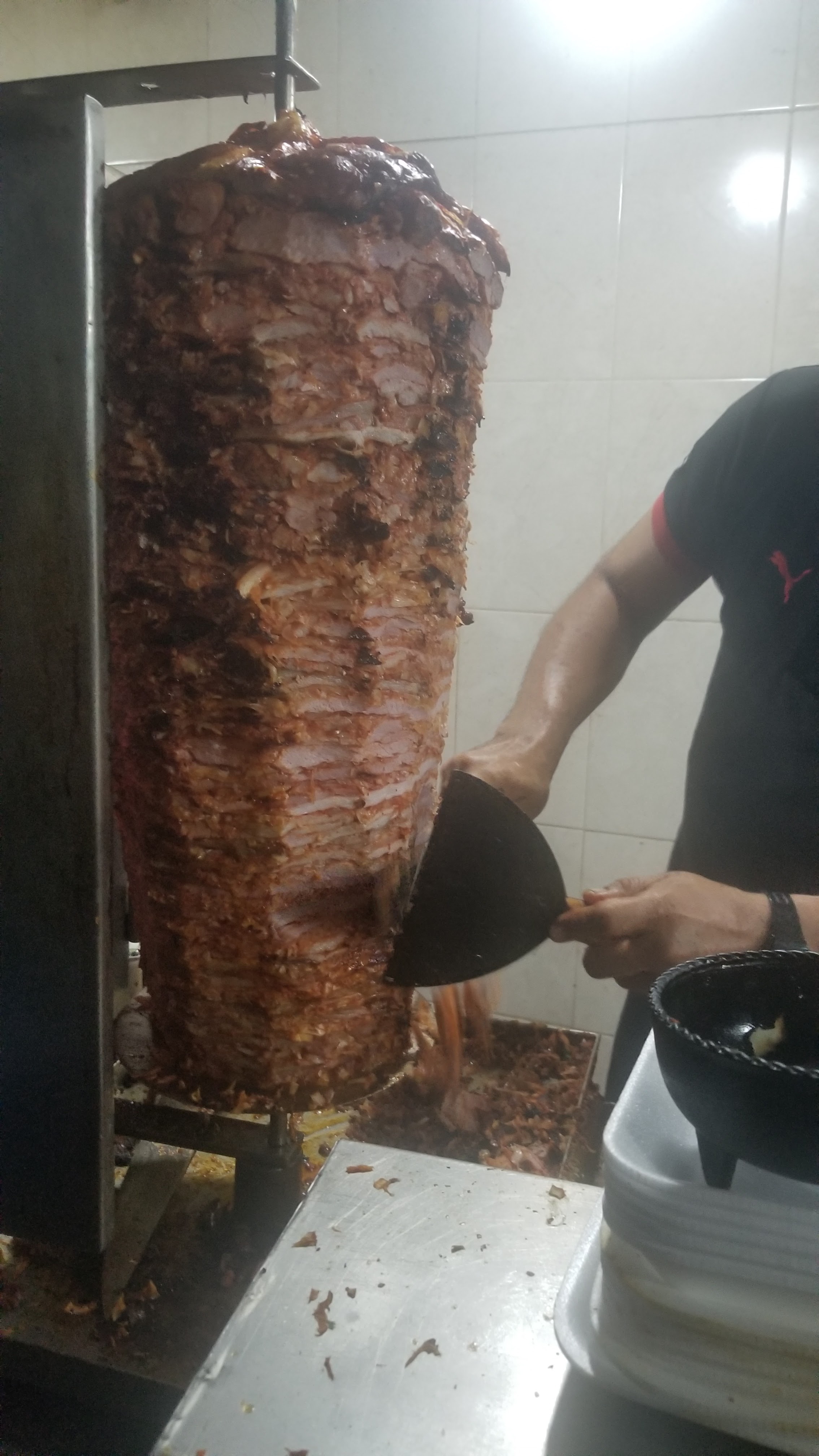 TAQUERIA EL ARCO image 7