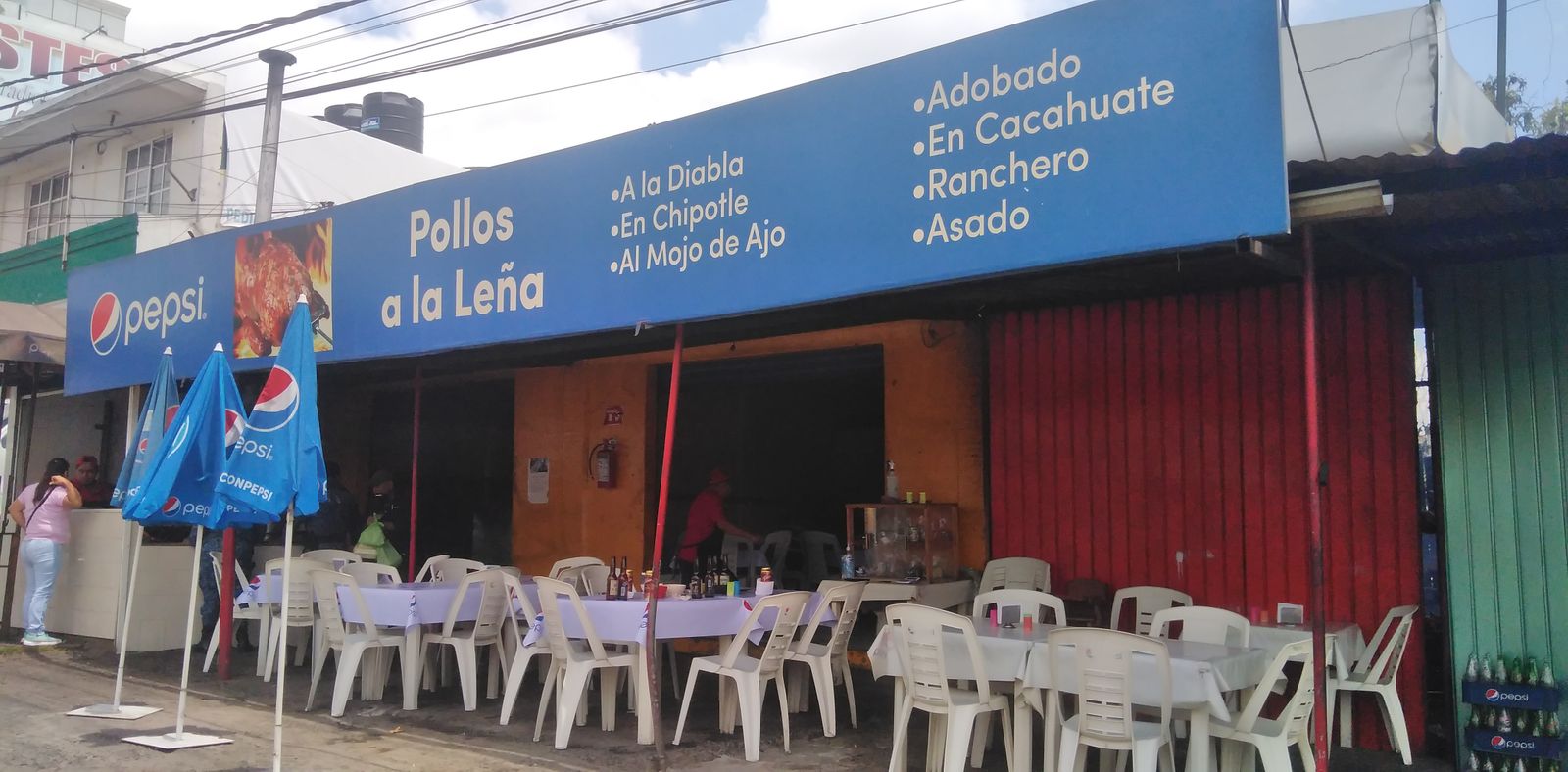 POLLOS A LA LEÑA image 1