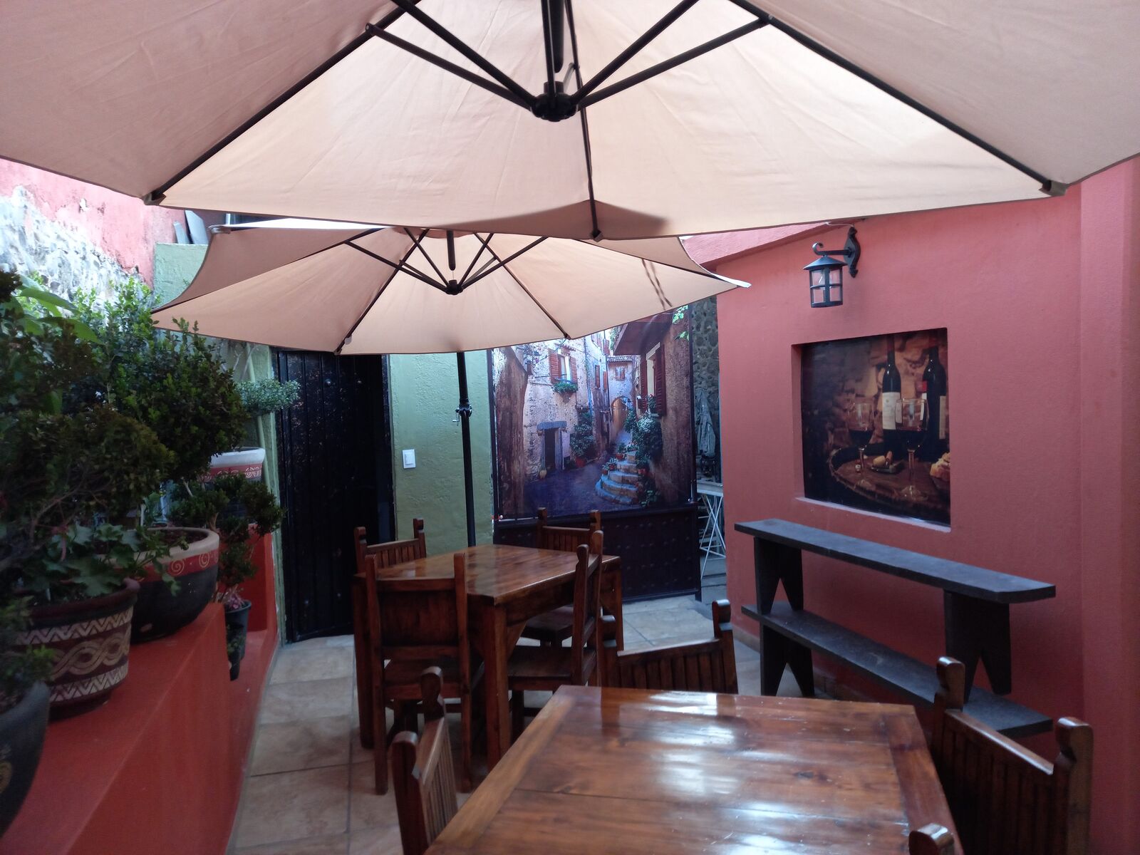 La Antigua Restaurante Y Pizzeria image 1
