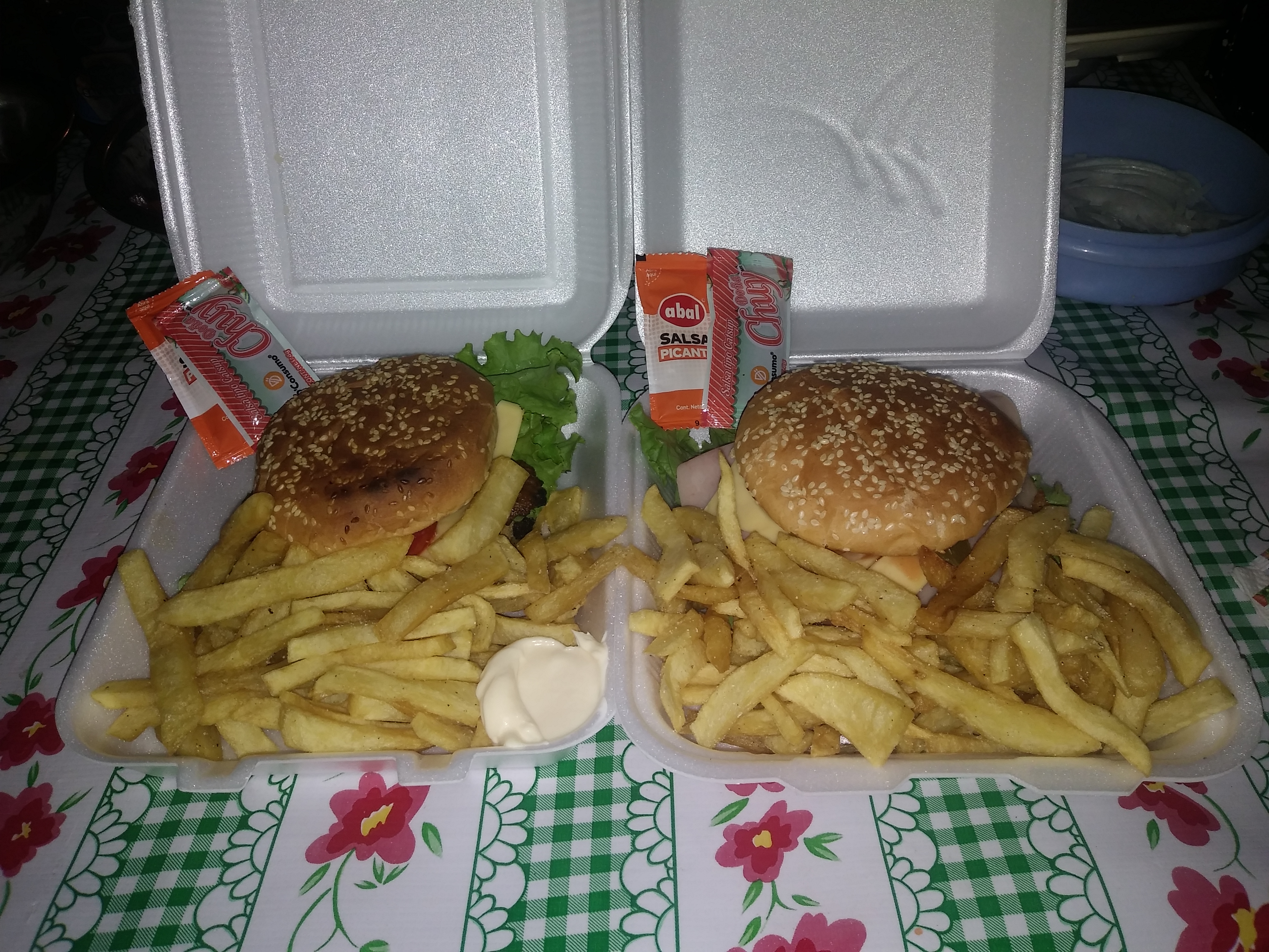 Hamburgesas Al Carbón image 3