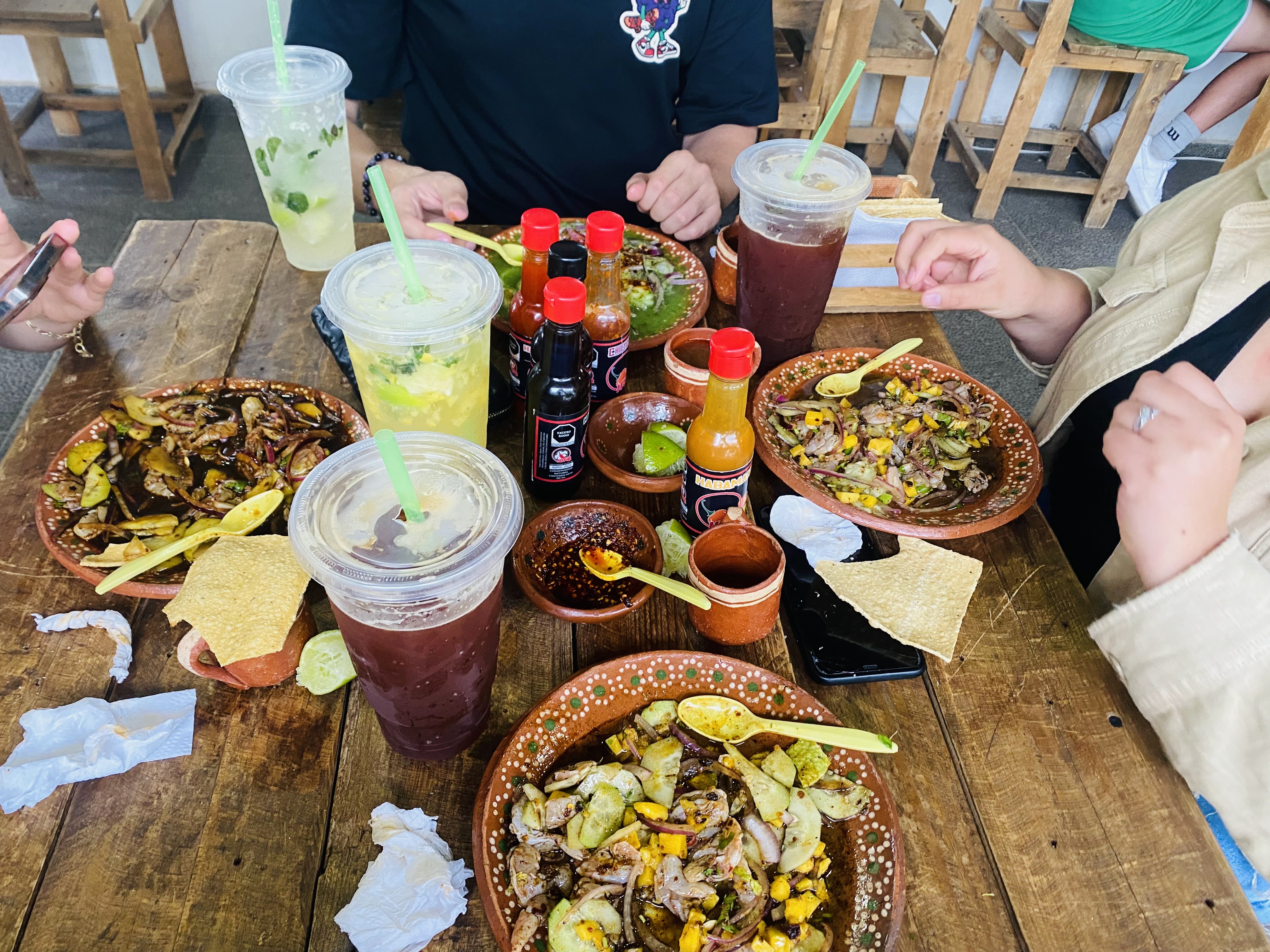 Mono's la cevicheria image 3