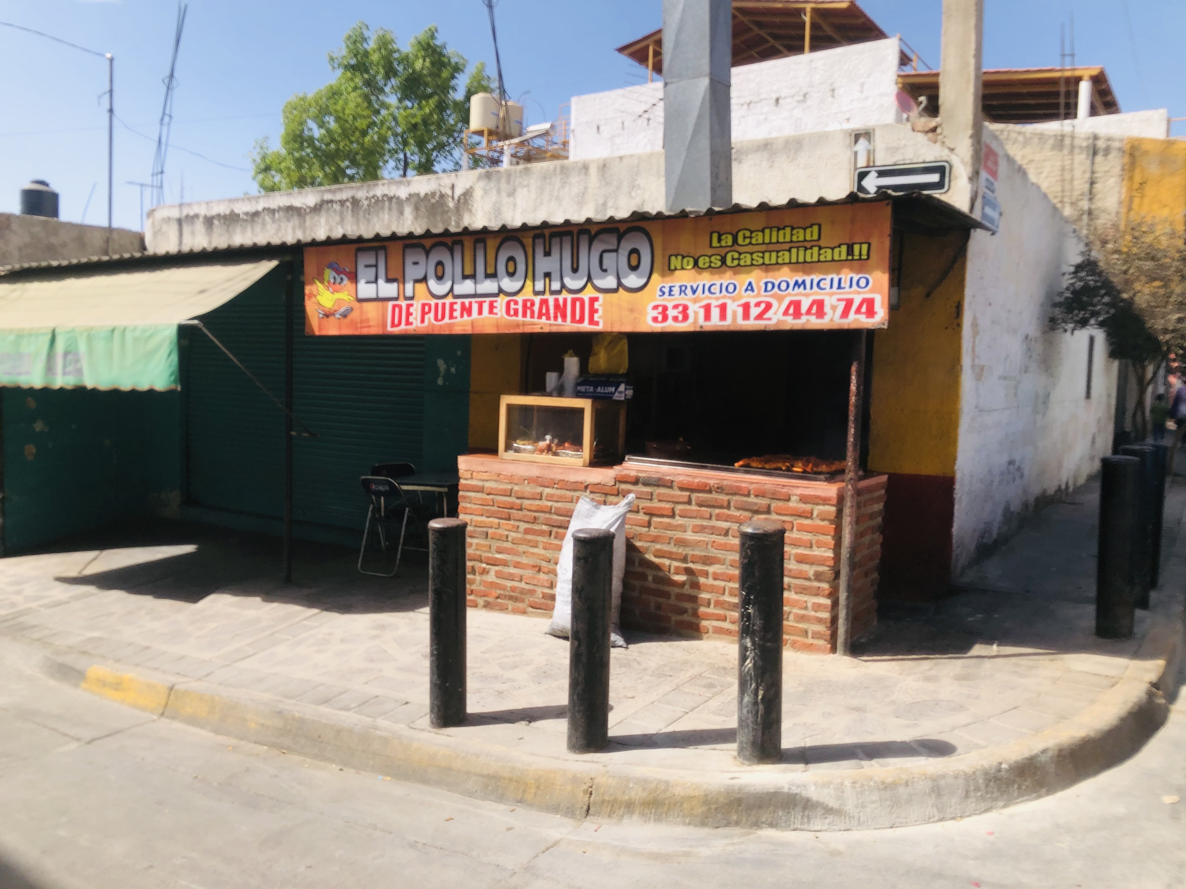 El pollo Hugo suc. Juanacatlan image 1