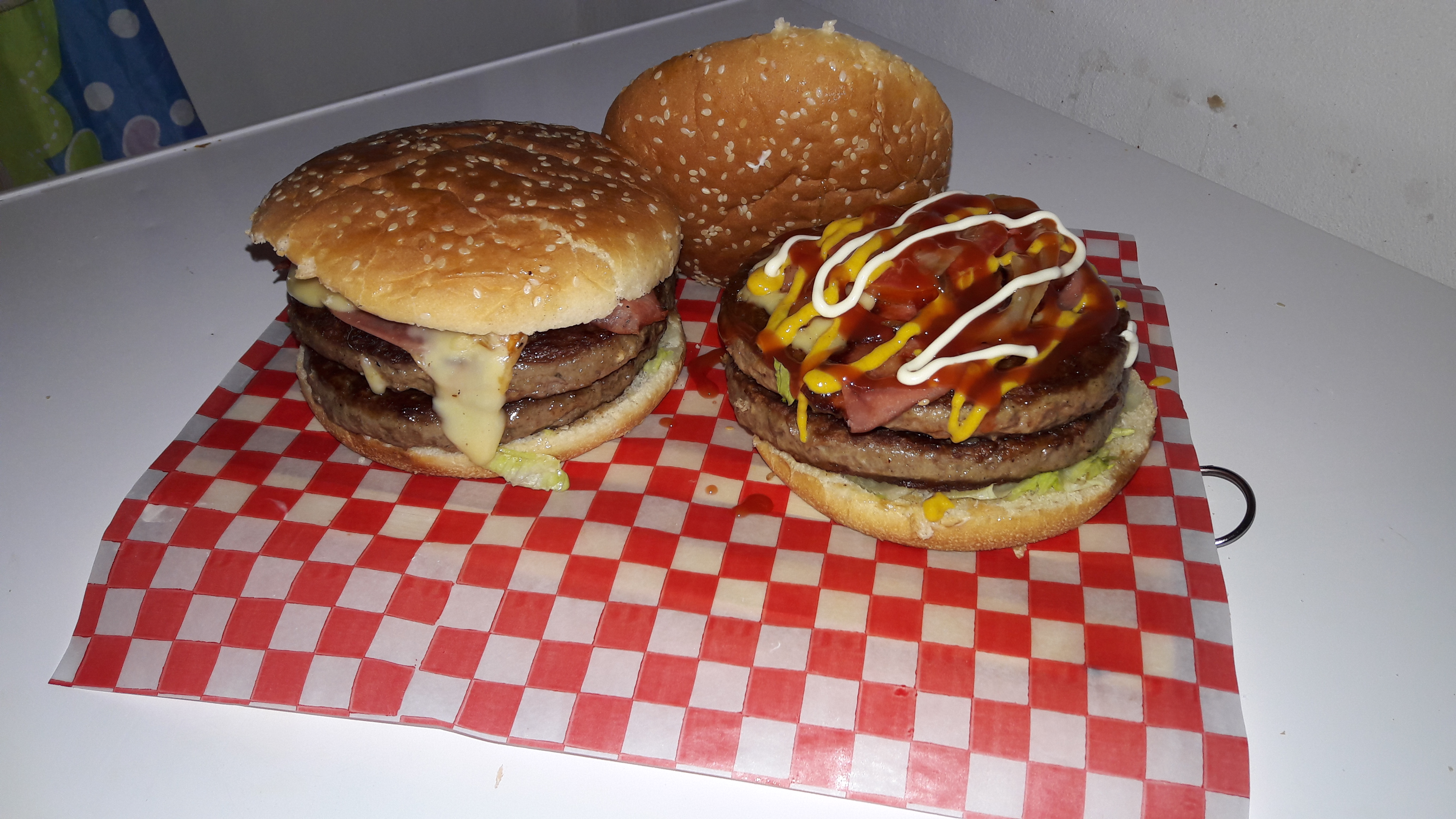 Burger House image 4