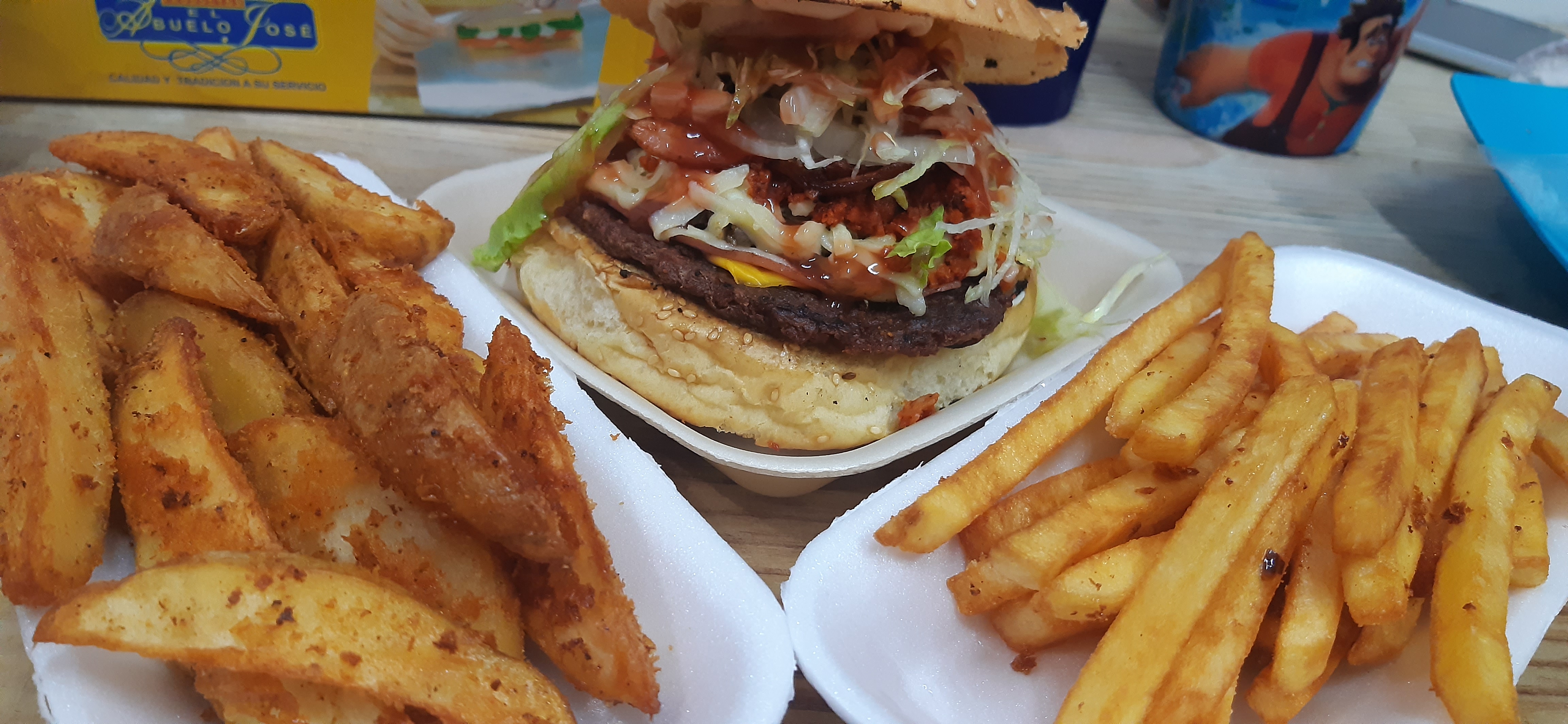 LA DULCE VIDA image 7