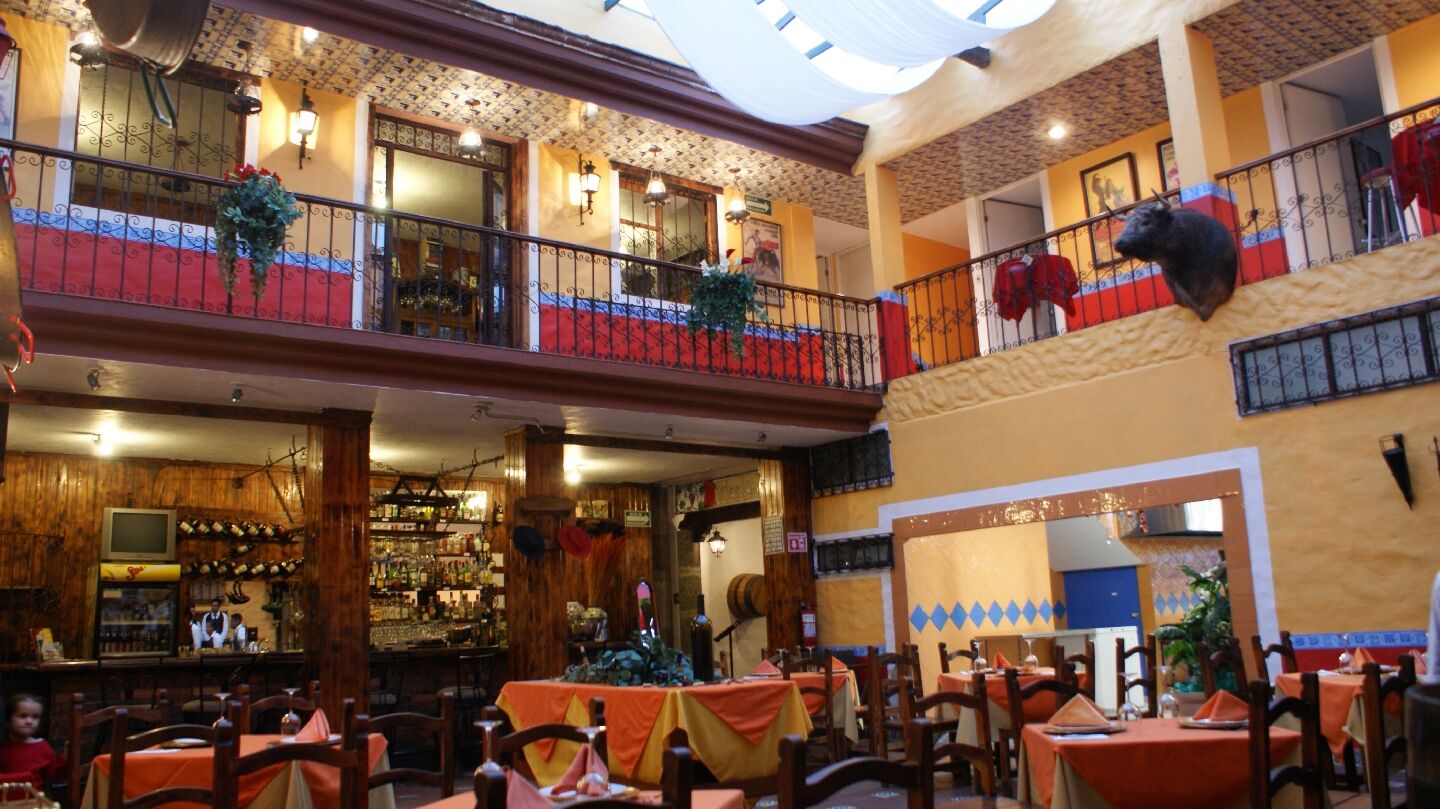 Centro Español - Restaurante, Tapas y Bar. Salón de Eventos y Banquetes. image 1
