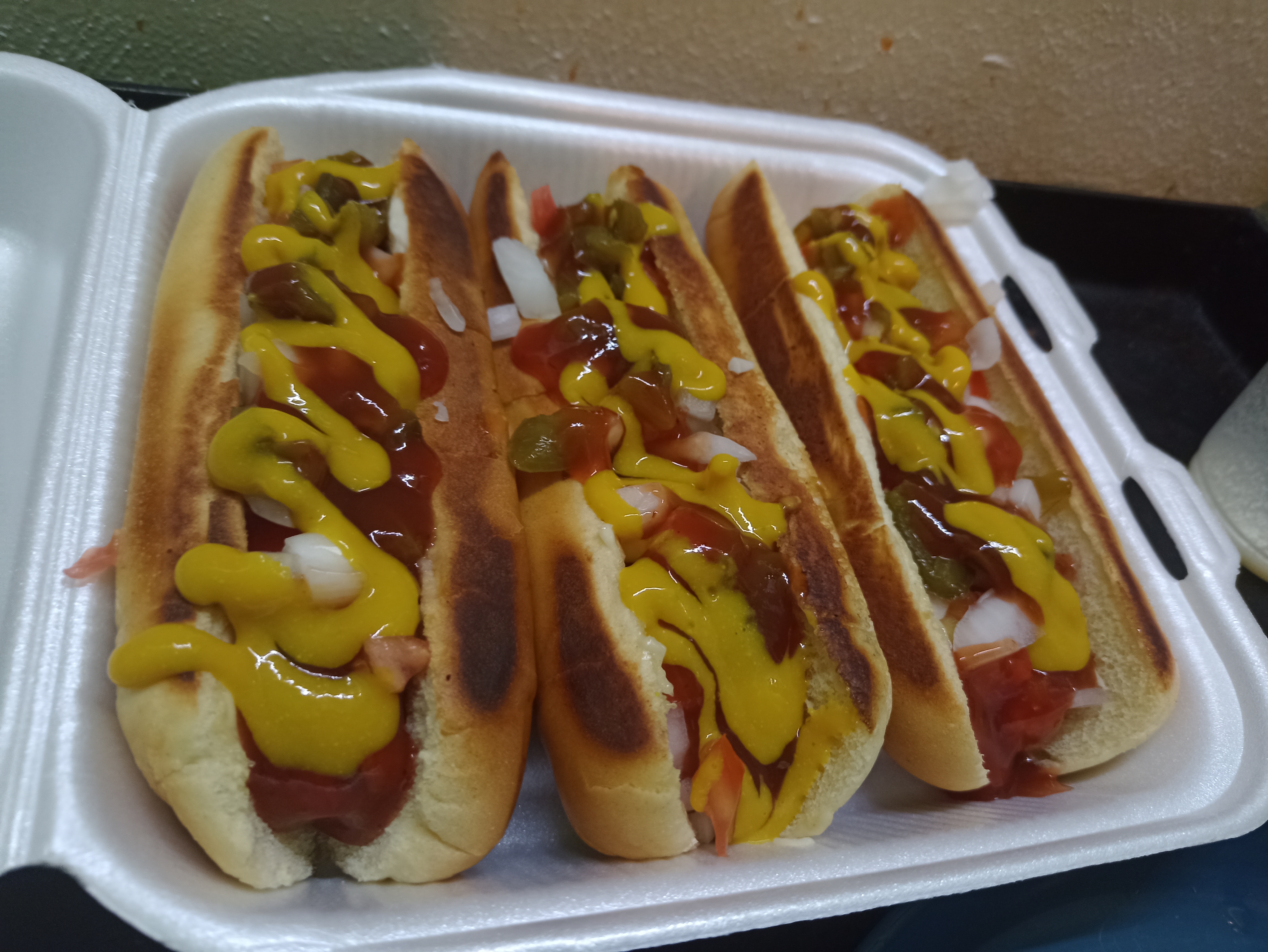 Entre hermanos image 3