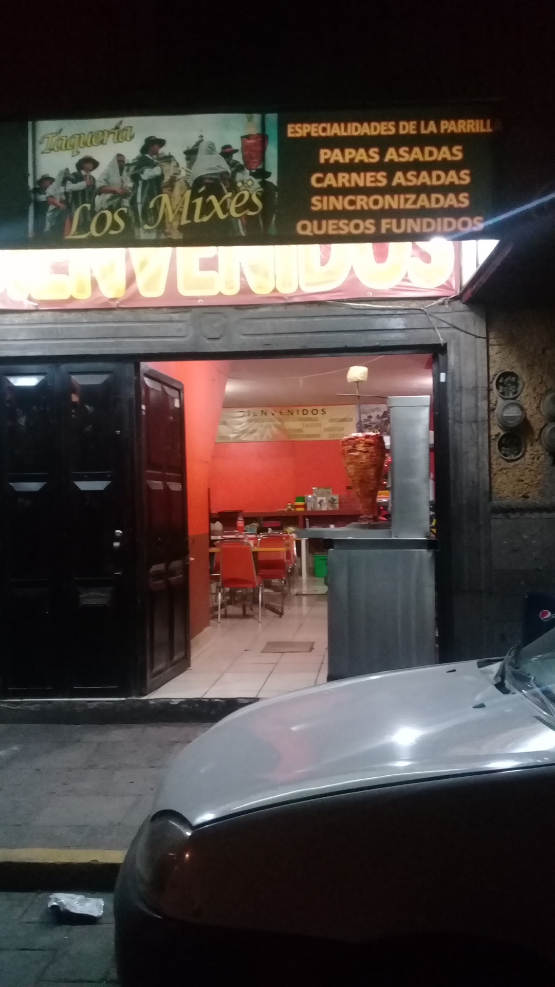 La Guelaguetza image 2