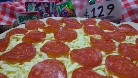 vanegas pizza image 4