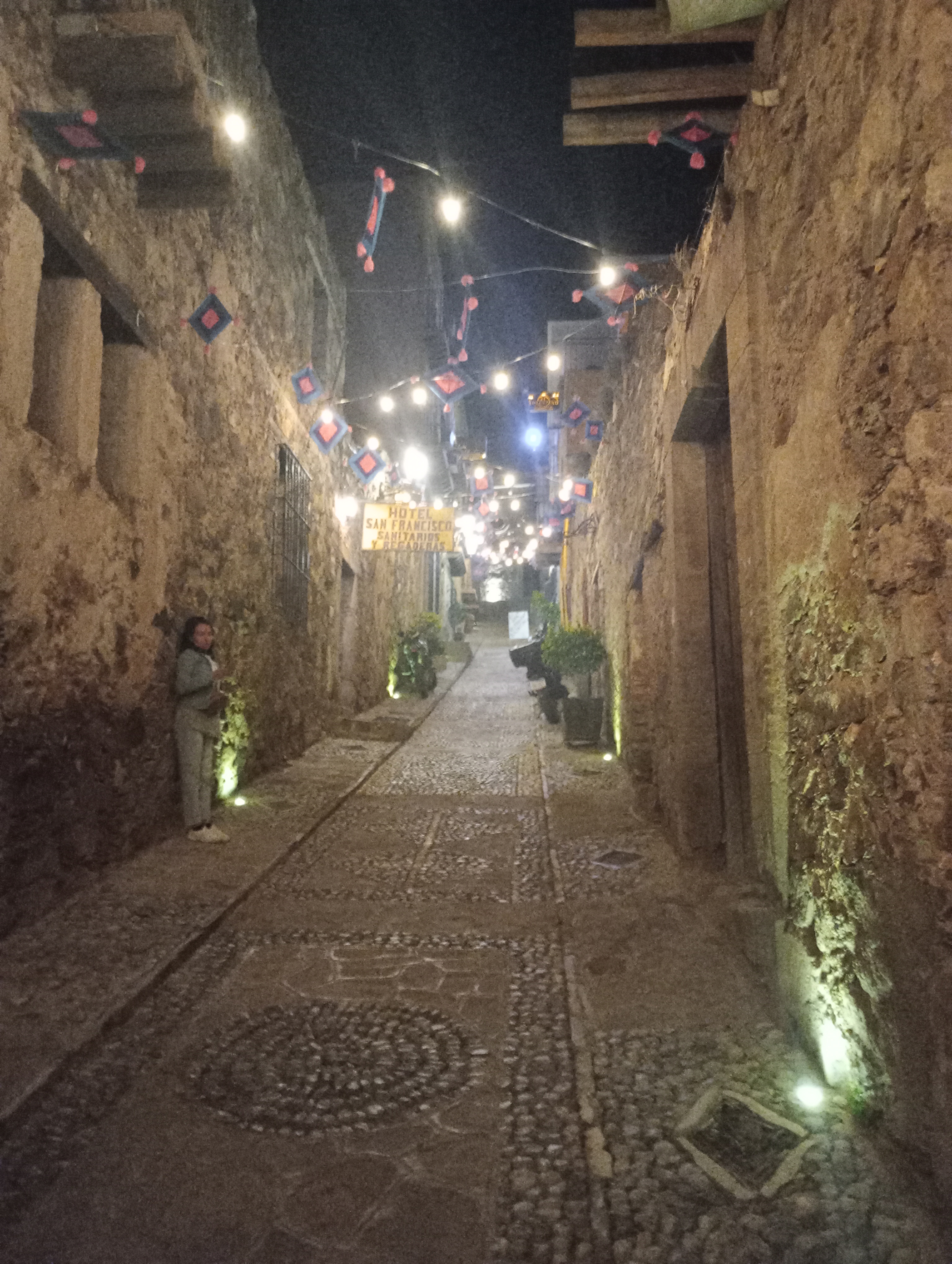 Tolentino's Bar image 3