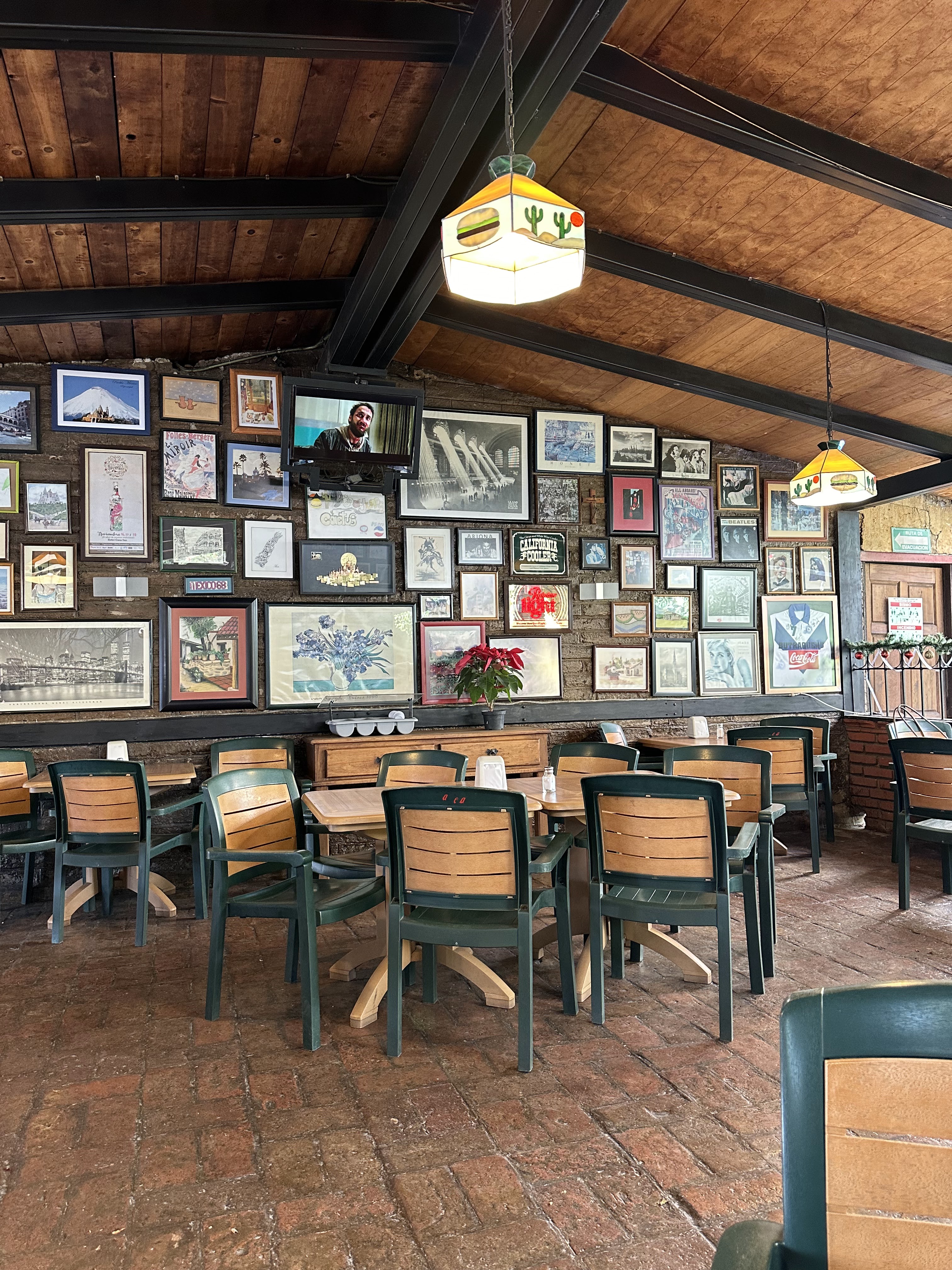 Cactus Hamburguesas image 3