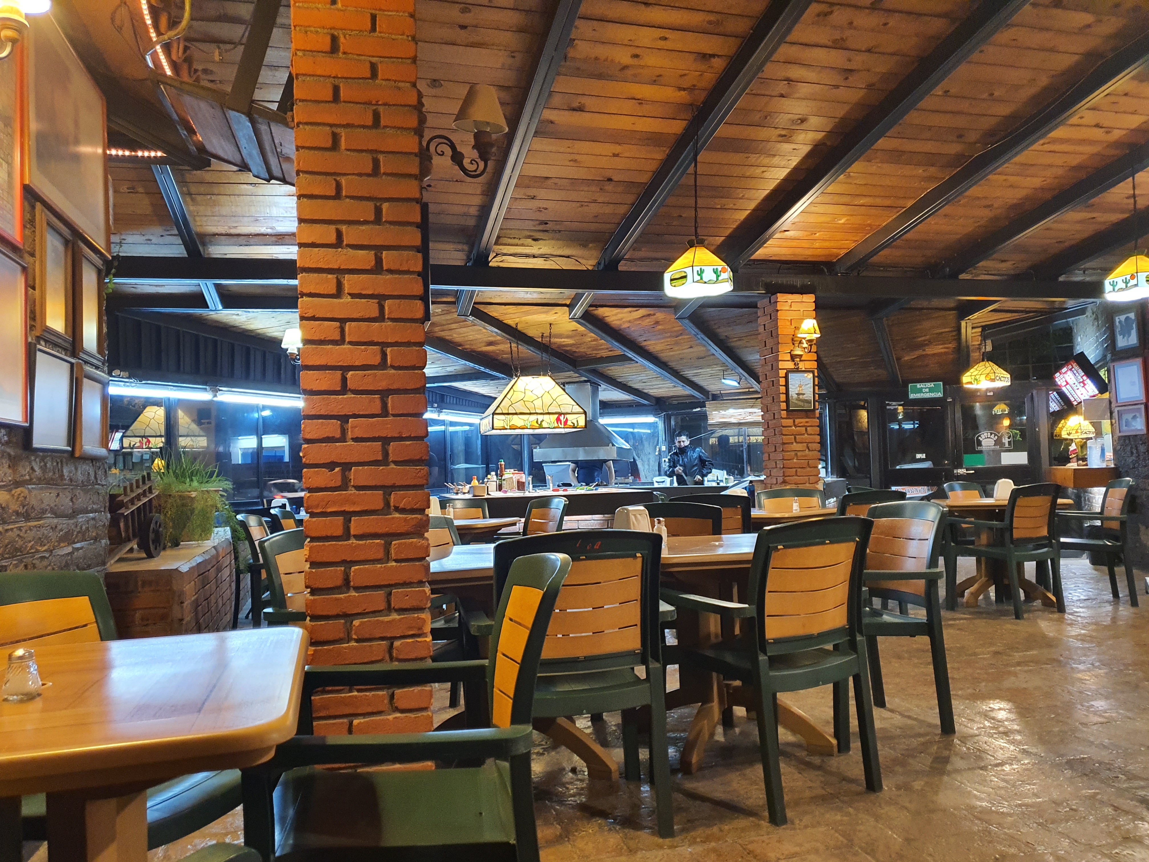 Cactus Hamburguesas image 7