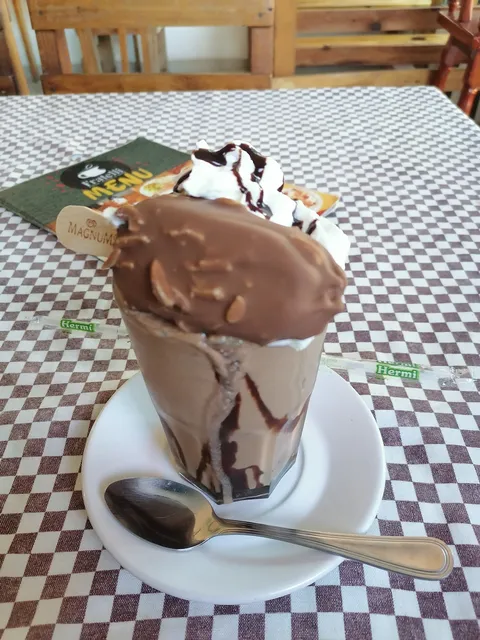 Fratelli Pizza Pasta Cafe image 5