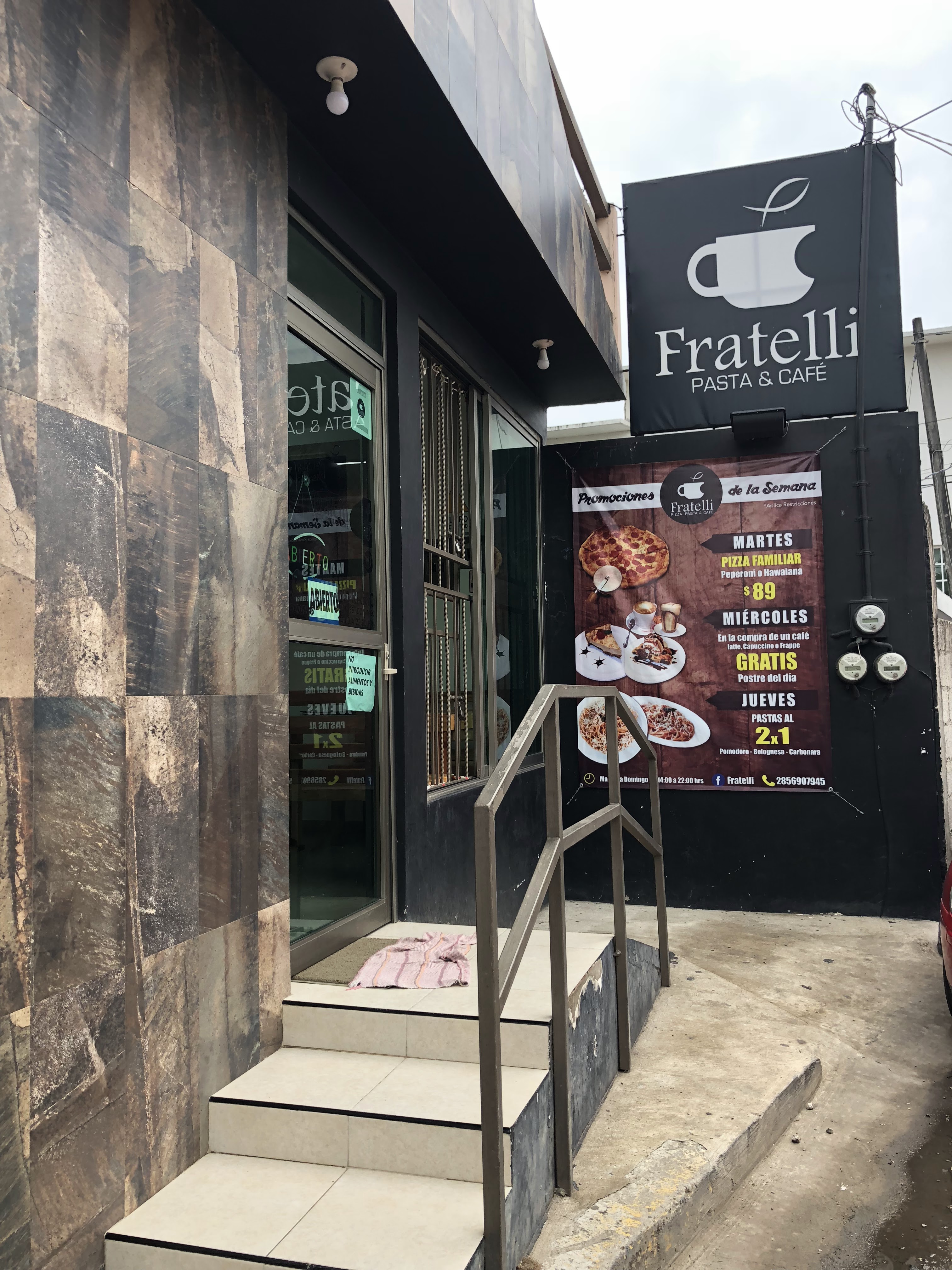 Fratelli Pizza Pasta Cafe image 9