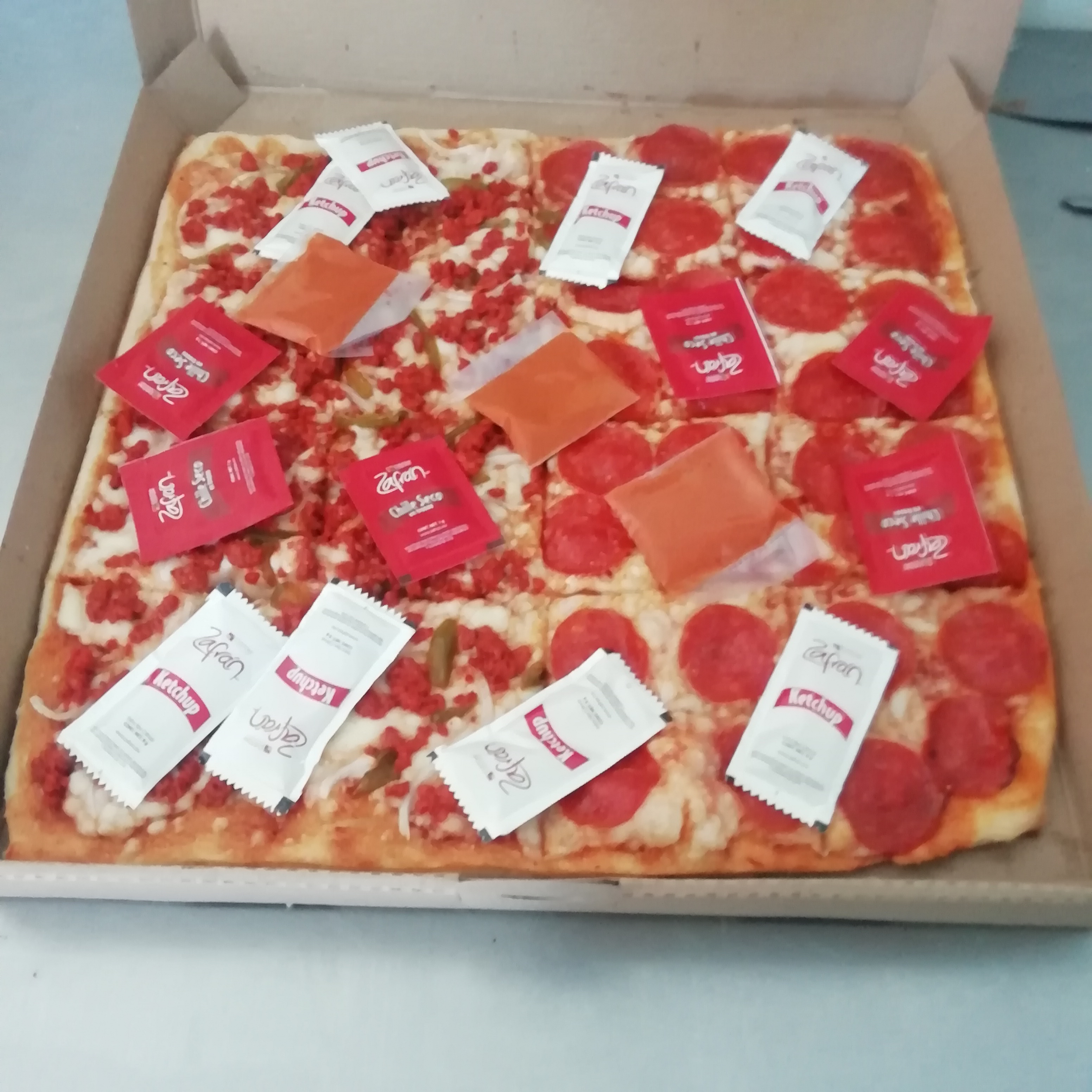 Golden Pizzas image 8