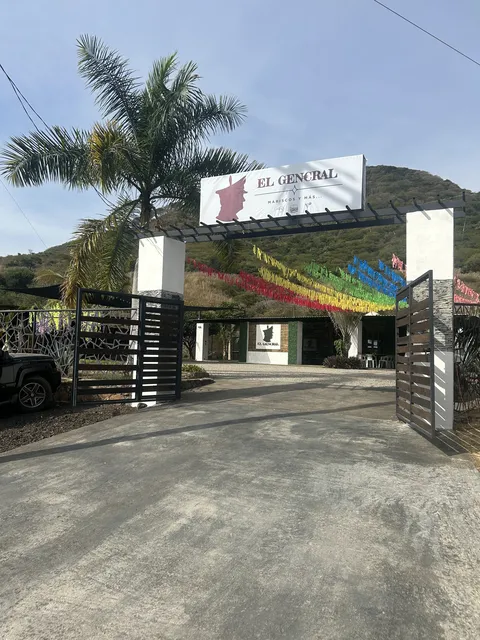 EL GEN€RAL Mariscos y Más… image 1