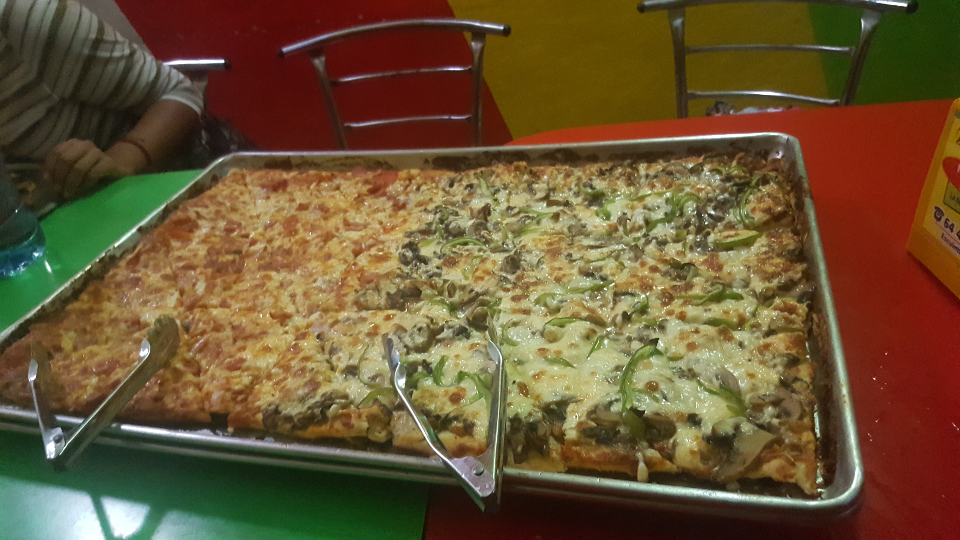 Mamma mia pizzeria image 2