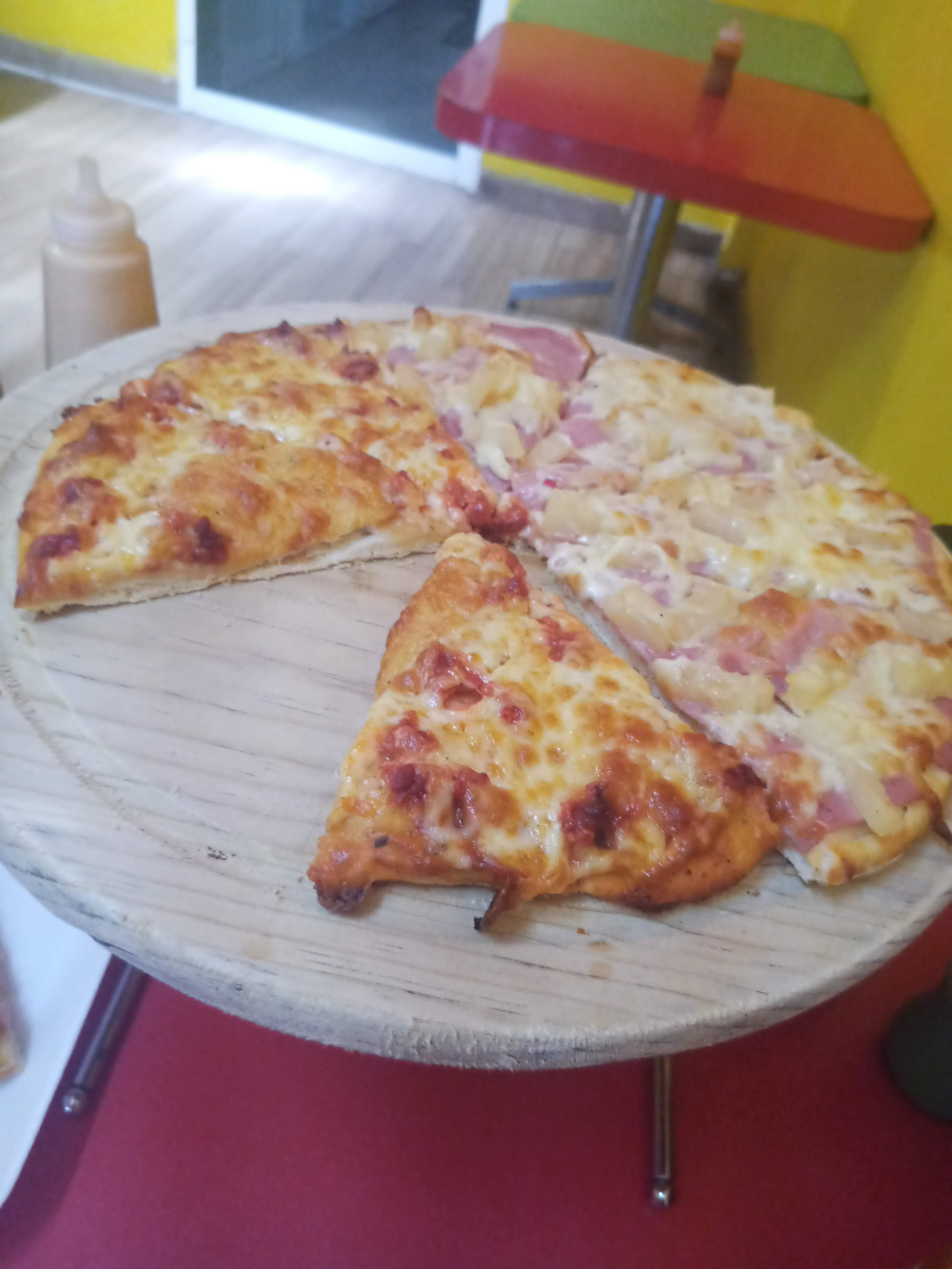 Mamma mia pizzeria image 3