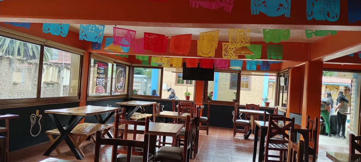 PIZZERÍA LOS CÁNTAROS image 4