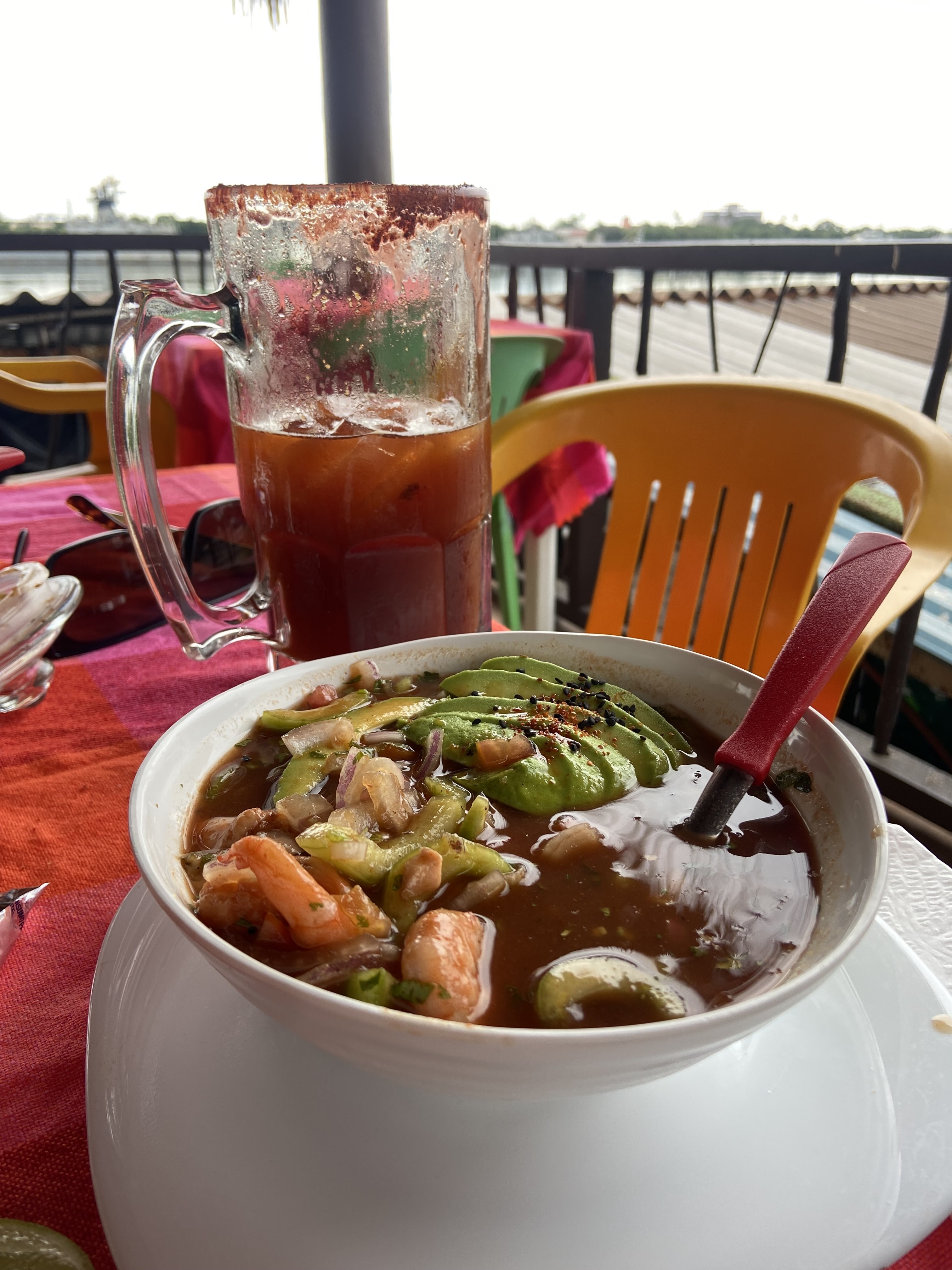 Mariscos El Cazador image 3