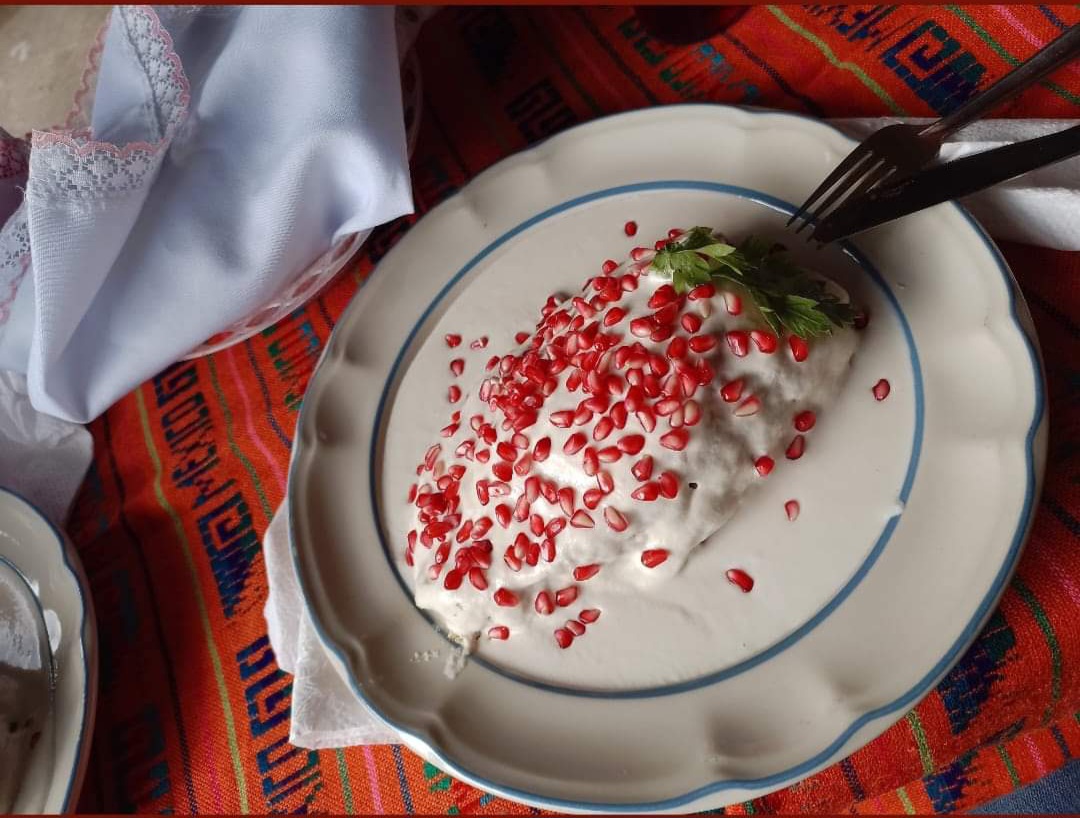 Chiles en Nogada La Morenita image 4