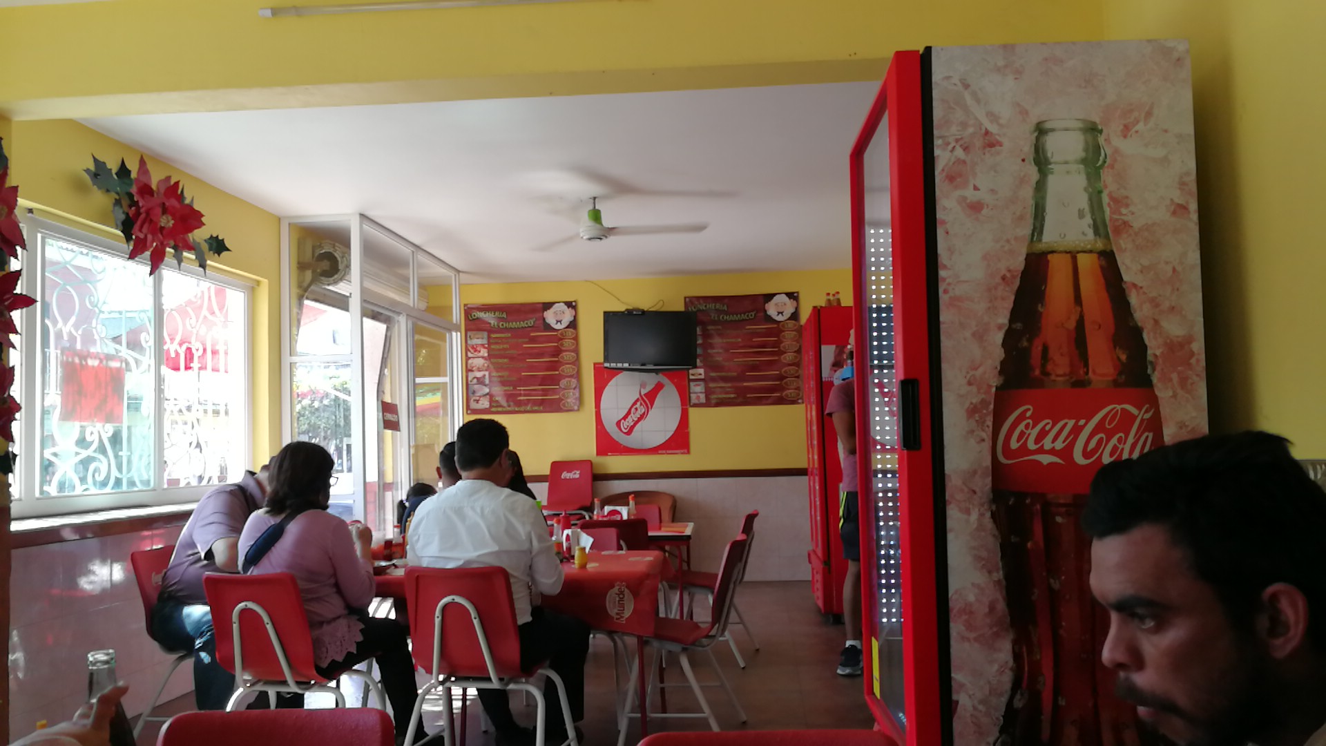 Loncheria "El Chamaco" image 7