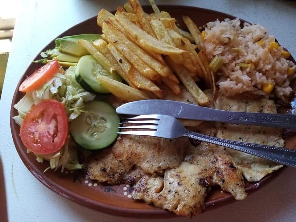 Comedor YOLY image 5