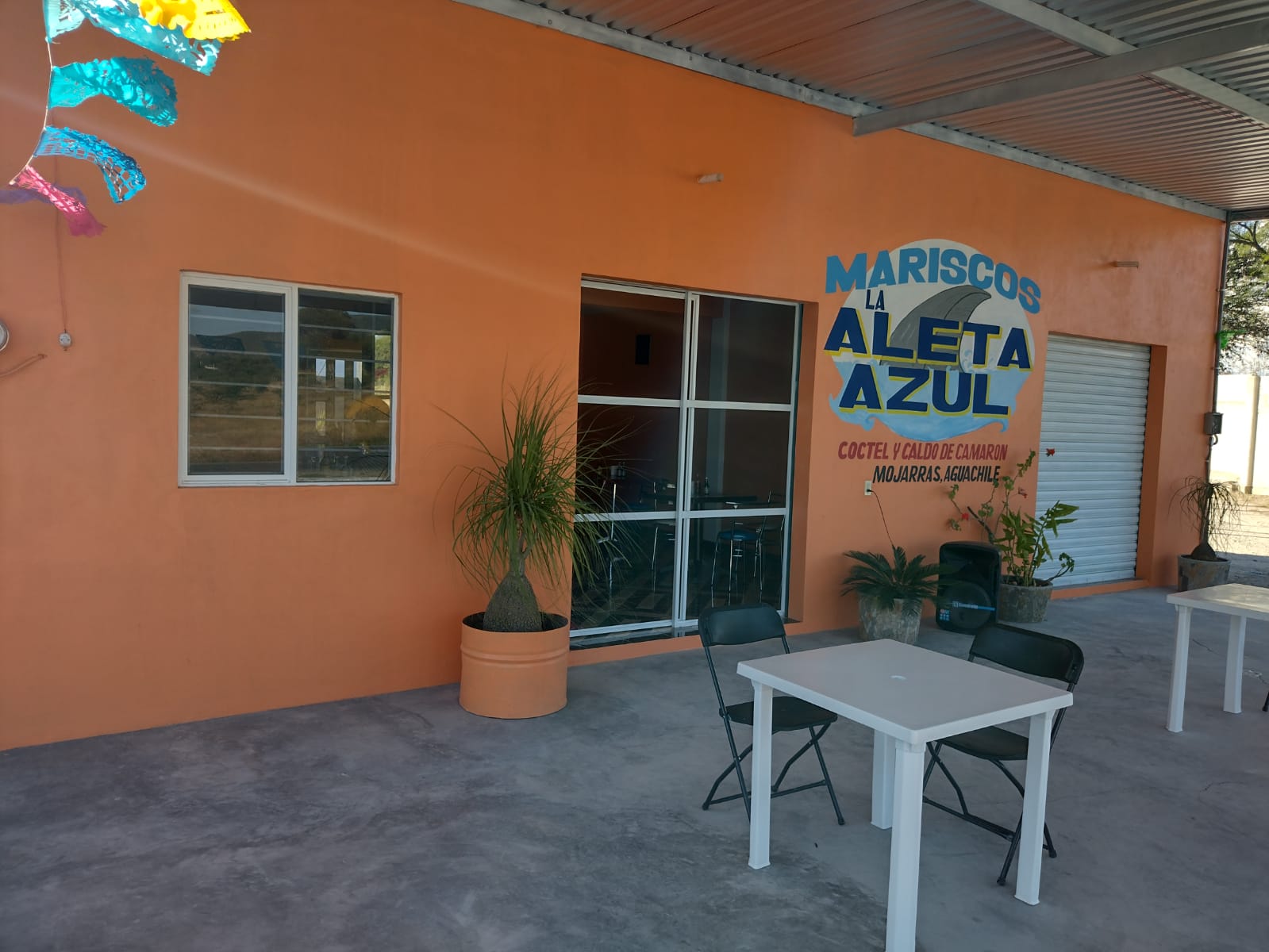 MARISCOS "LA ALETA AZUL" image 1