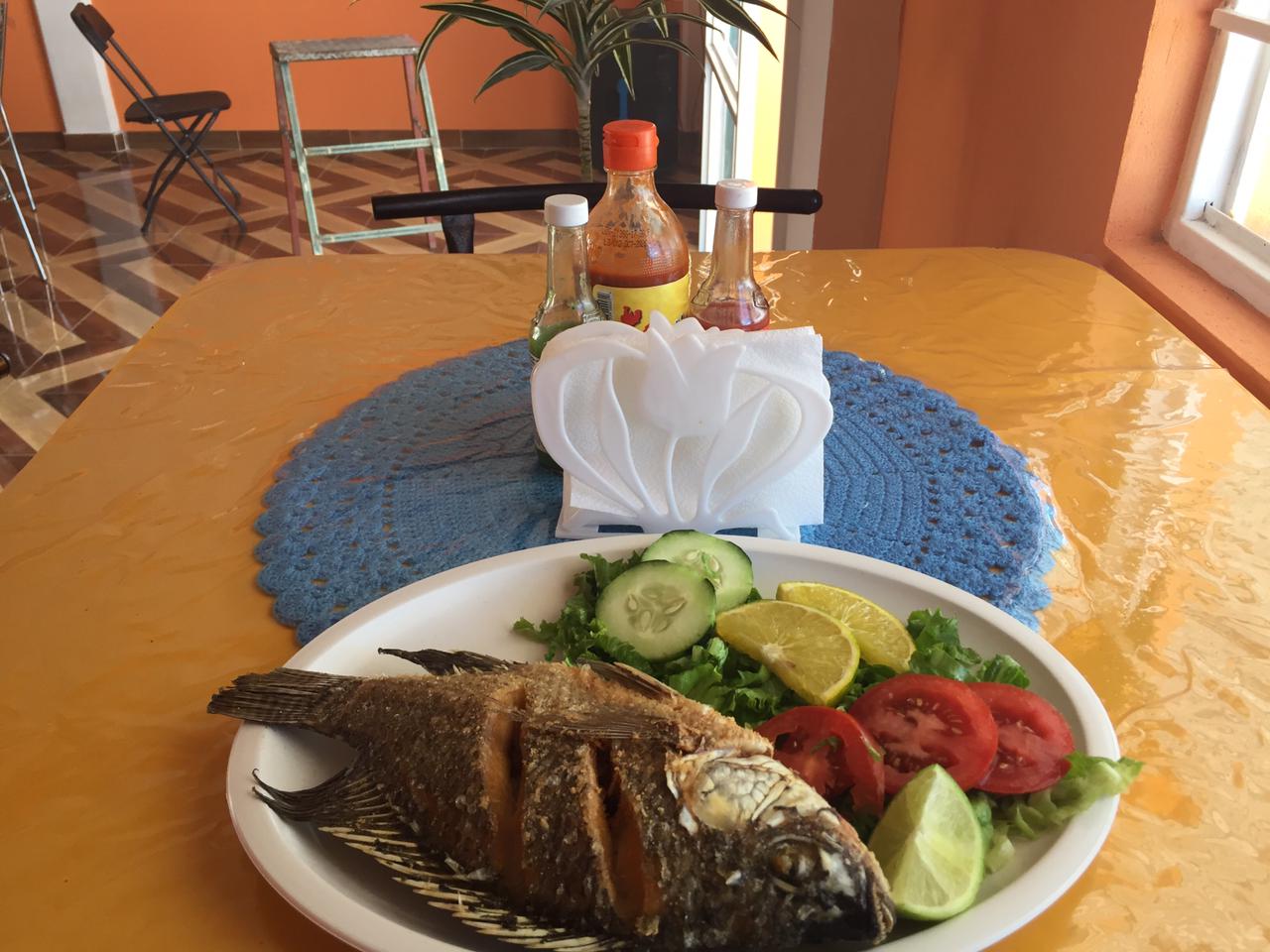MARISCOS "LA ALETA AZUL" image 2