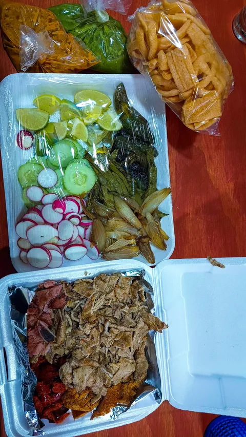La Fogata Taqueria image 3