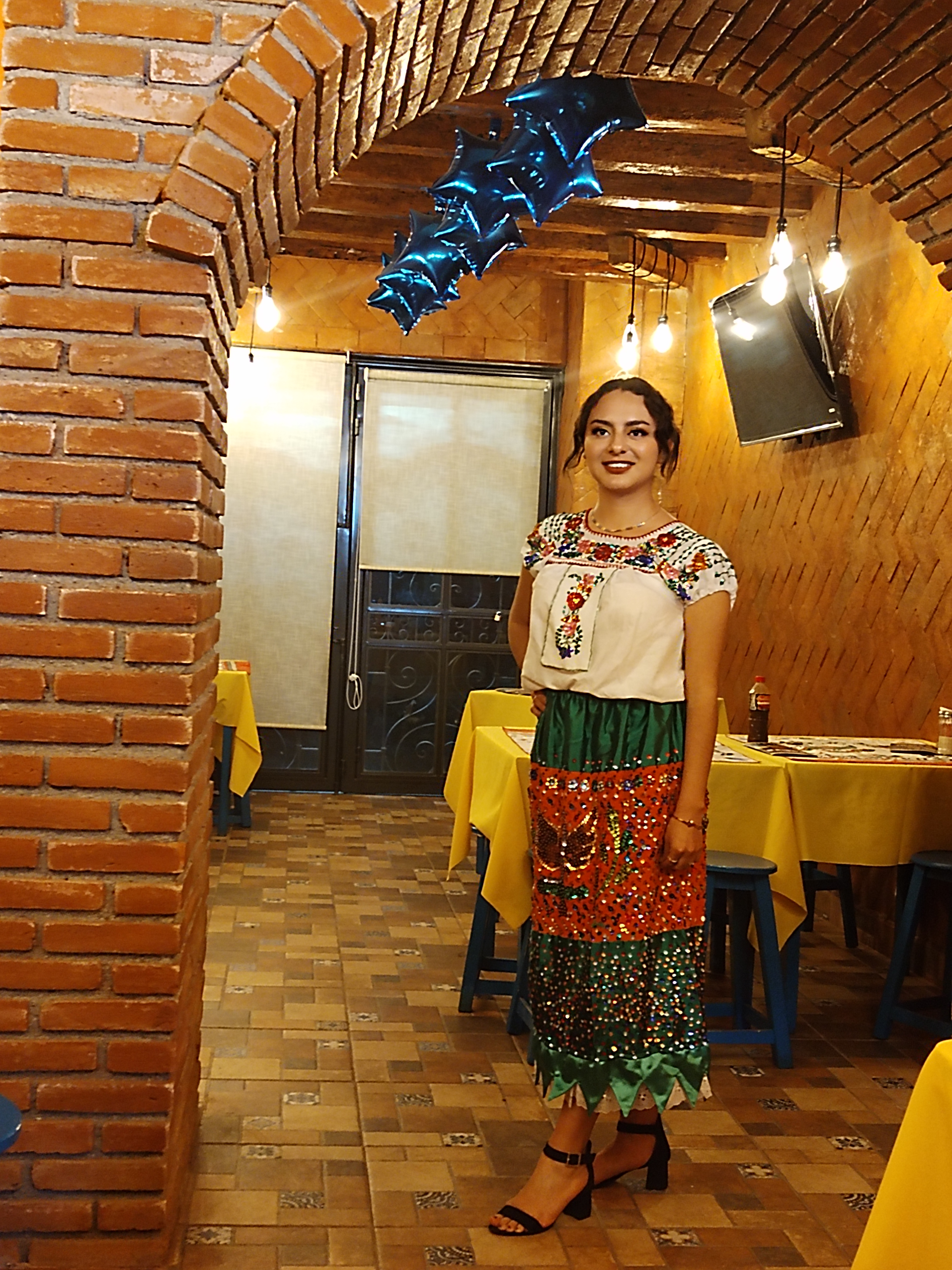 Moloteria y Antojitos Kairos image 4