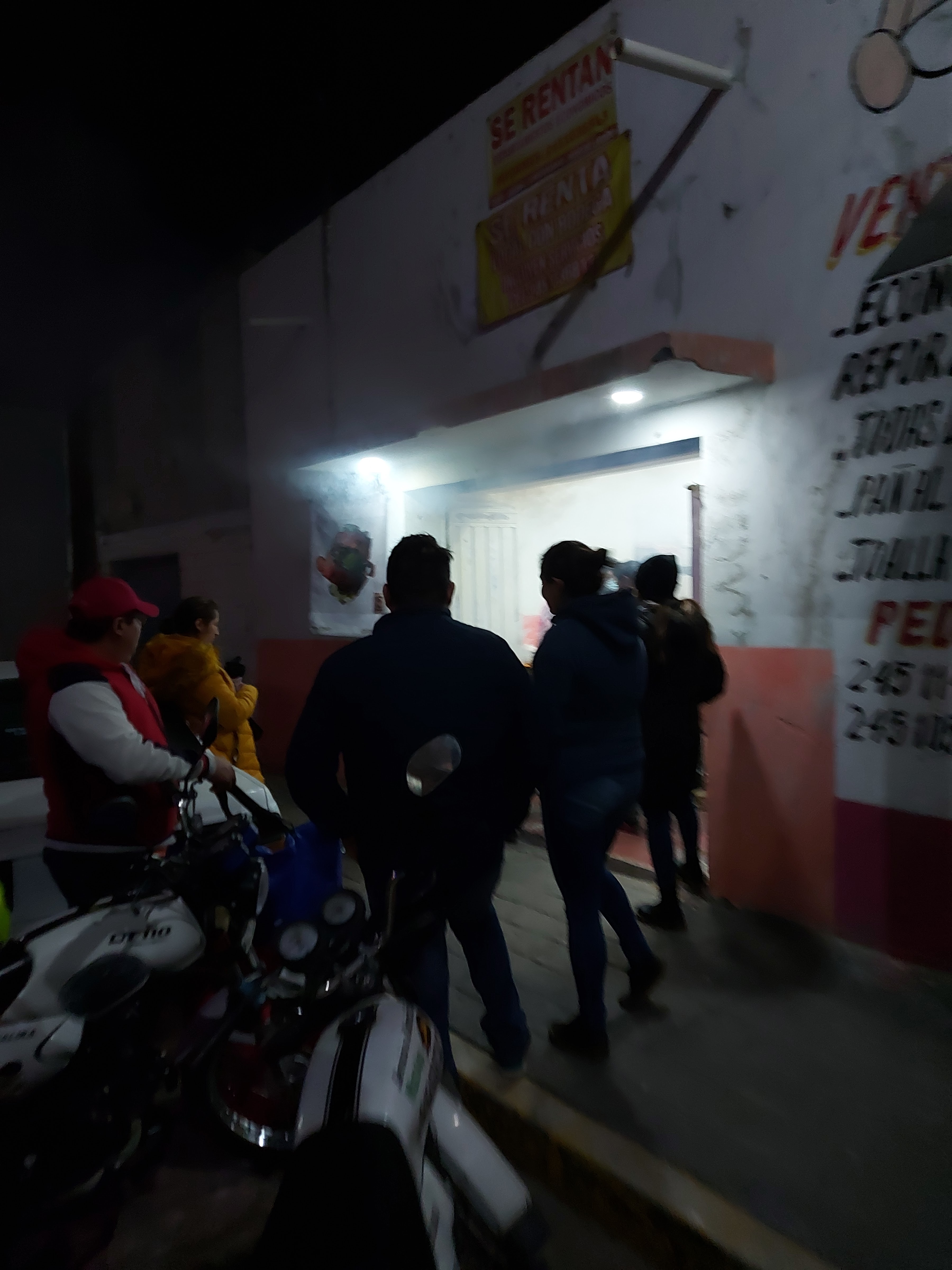 Hamburguesas al carbón “Las banquitas” image 8