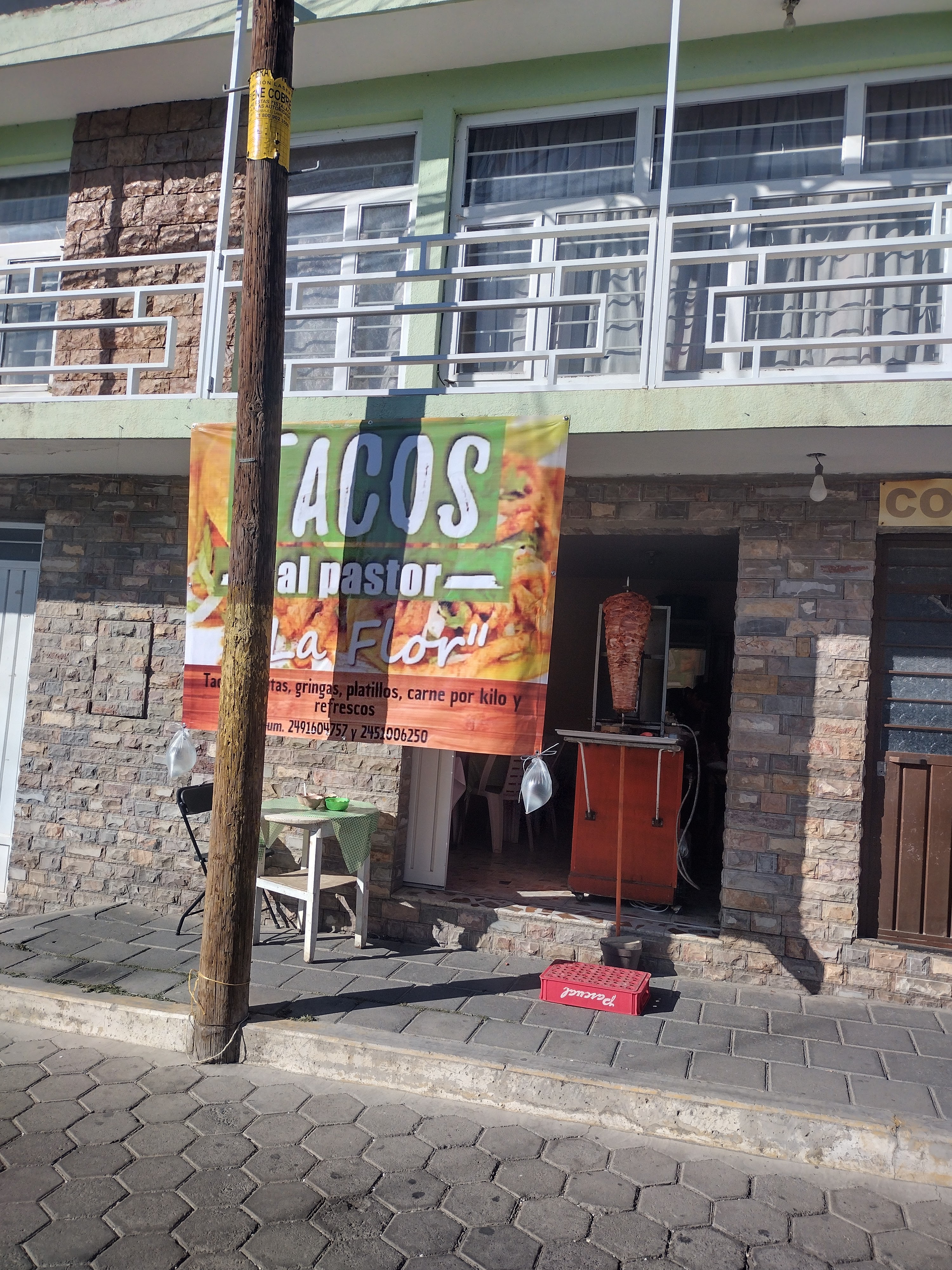 Taquería "La Flor" image 1