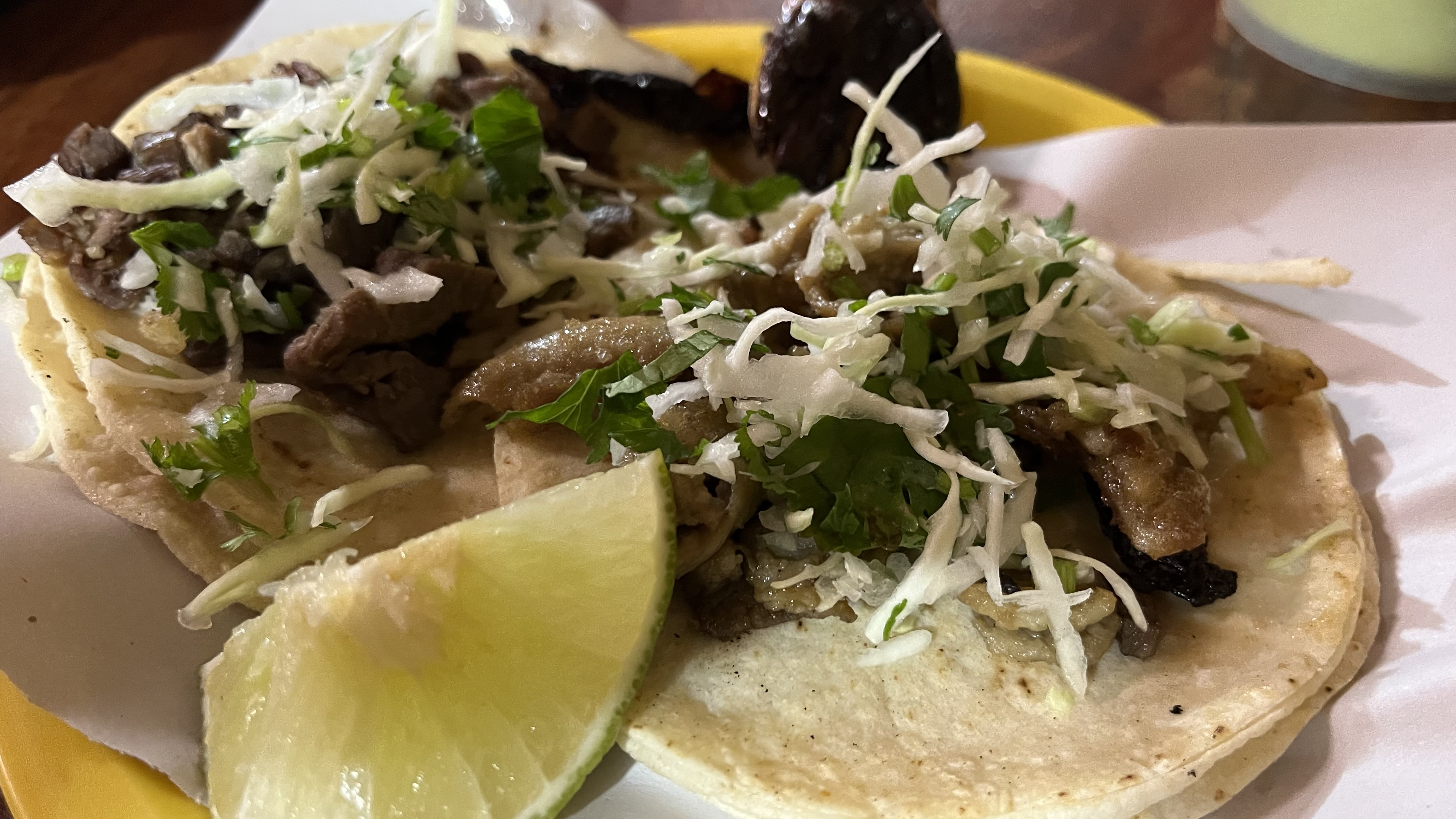 Tlayudas y Tacos Jonathan image 2