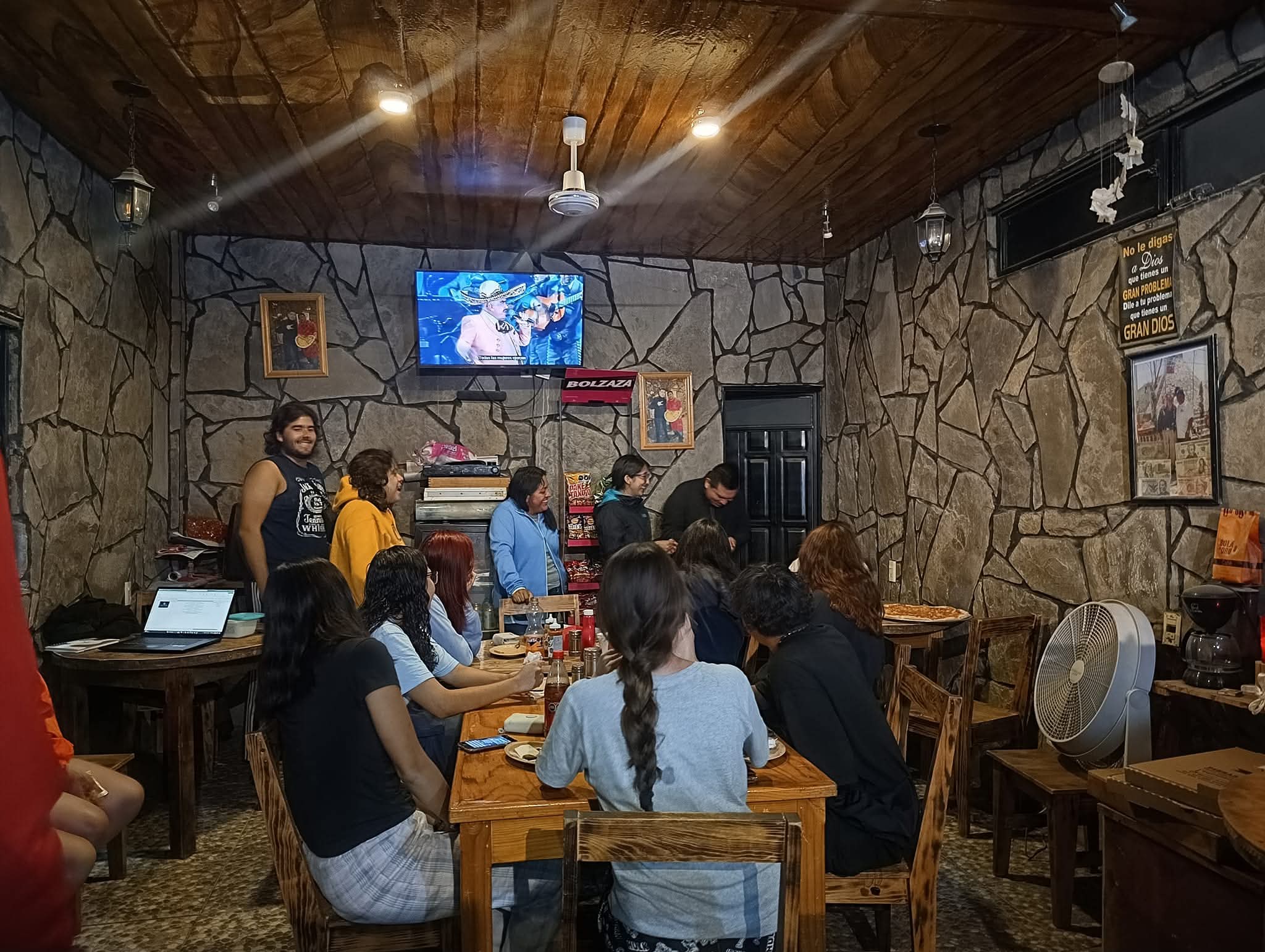 Pizzas Peche image 2