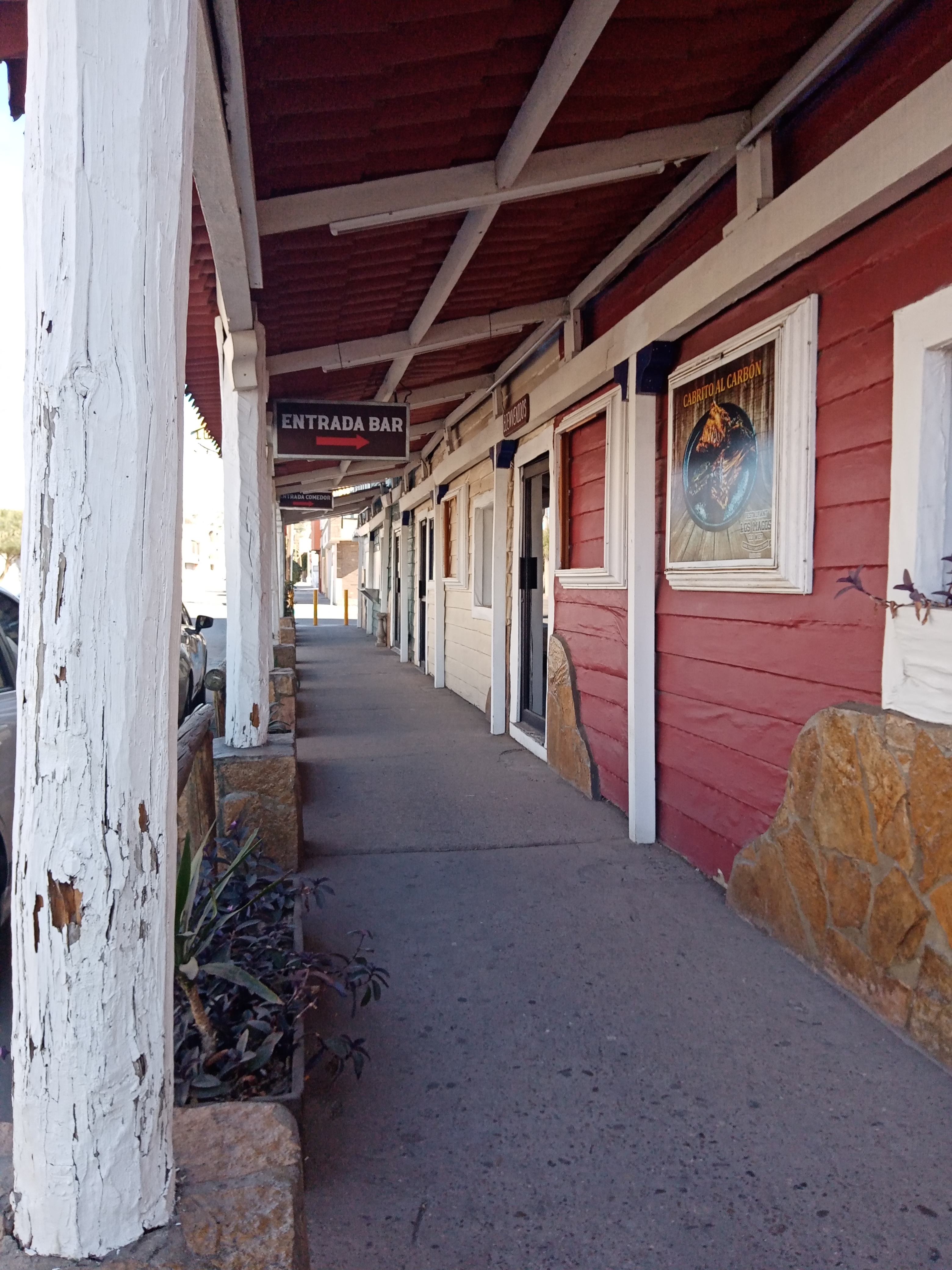 Los Magos Restaurant Bar image 9