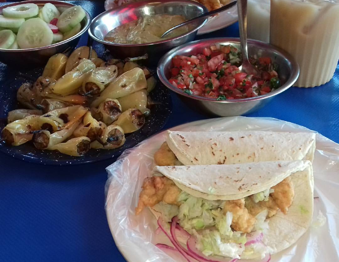 Taquería los Laureles image 3