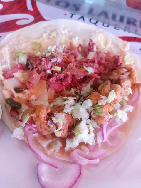 Taquería los Laureles image 4