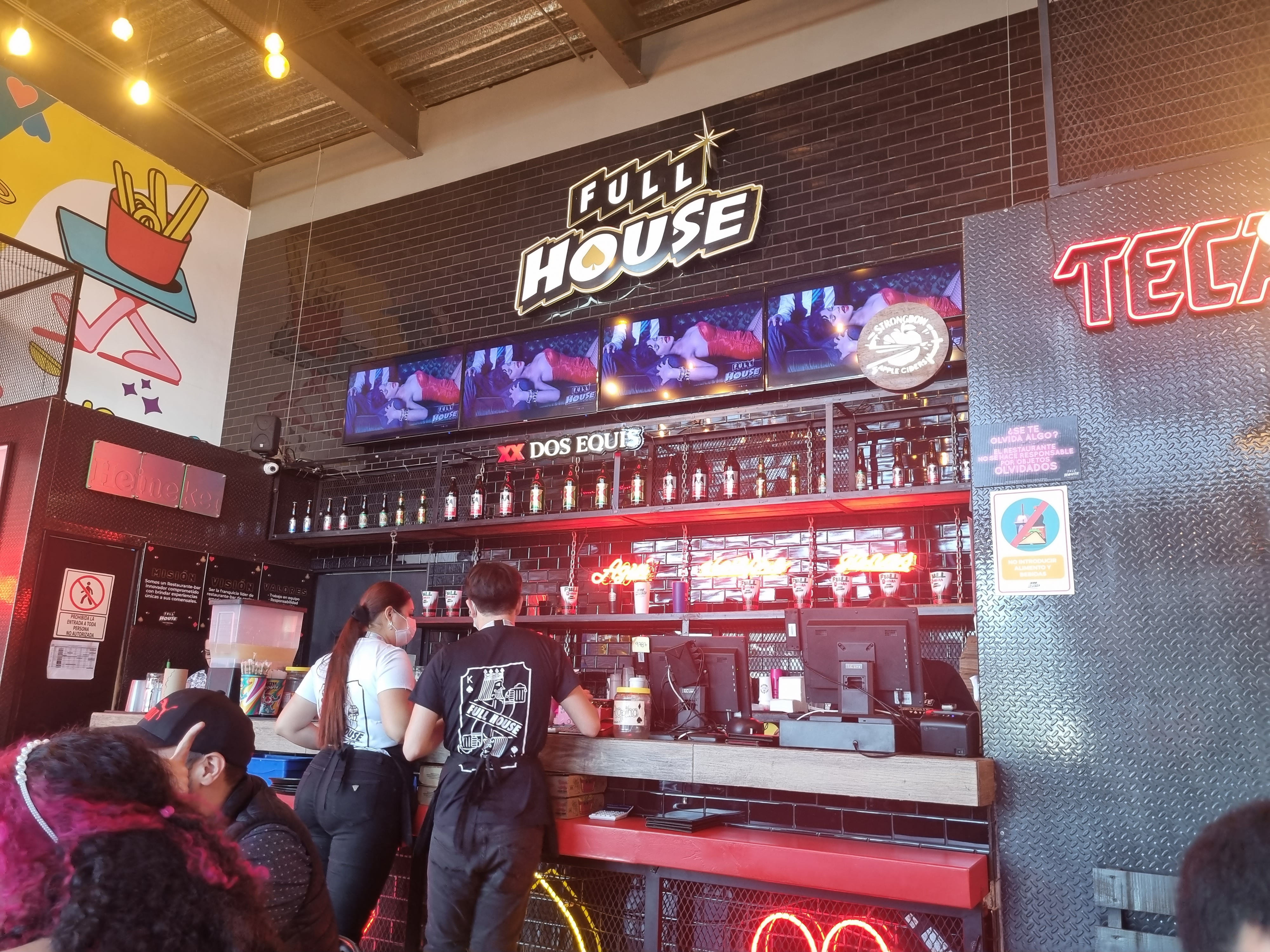 Full House Guadalupe image 6