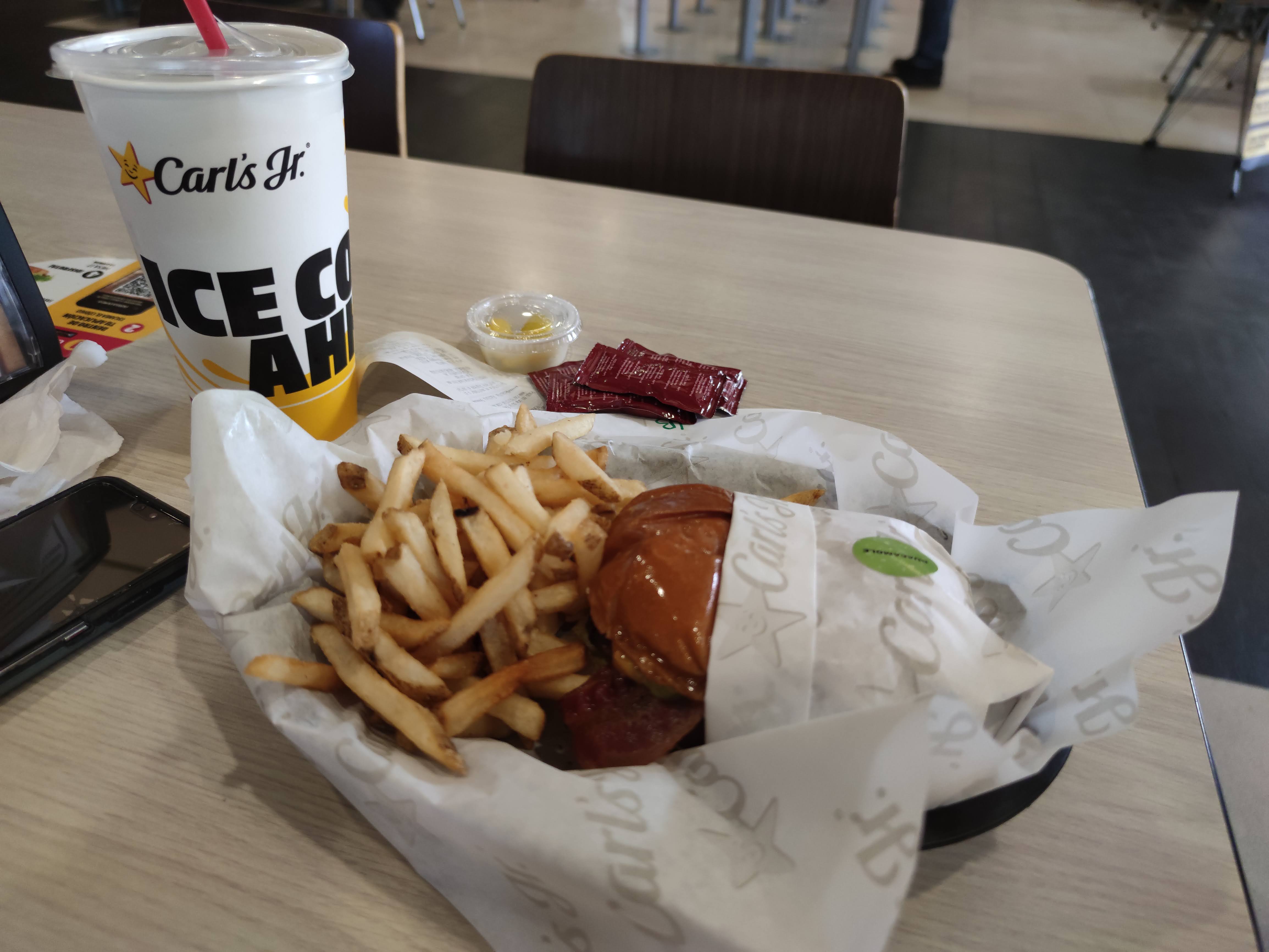 Carl's Jr. image 3