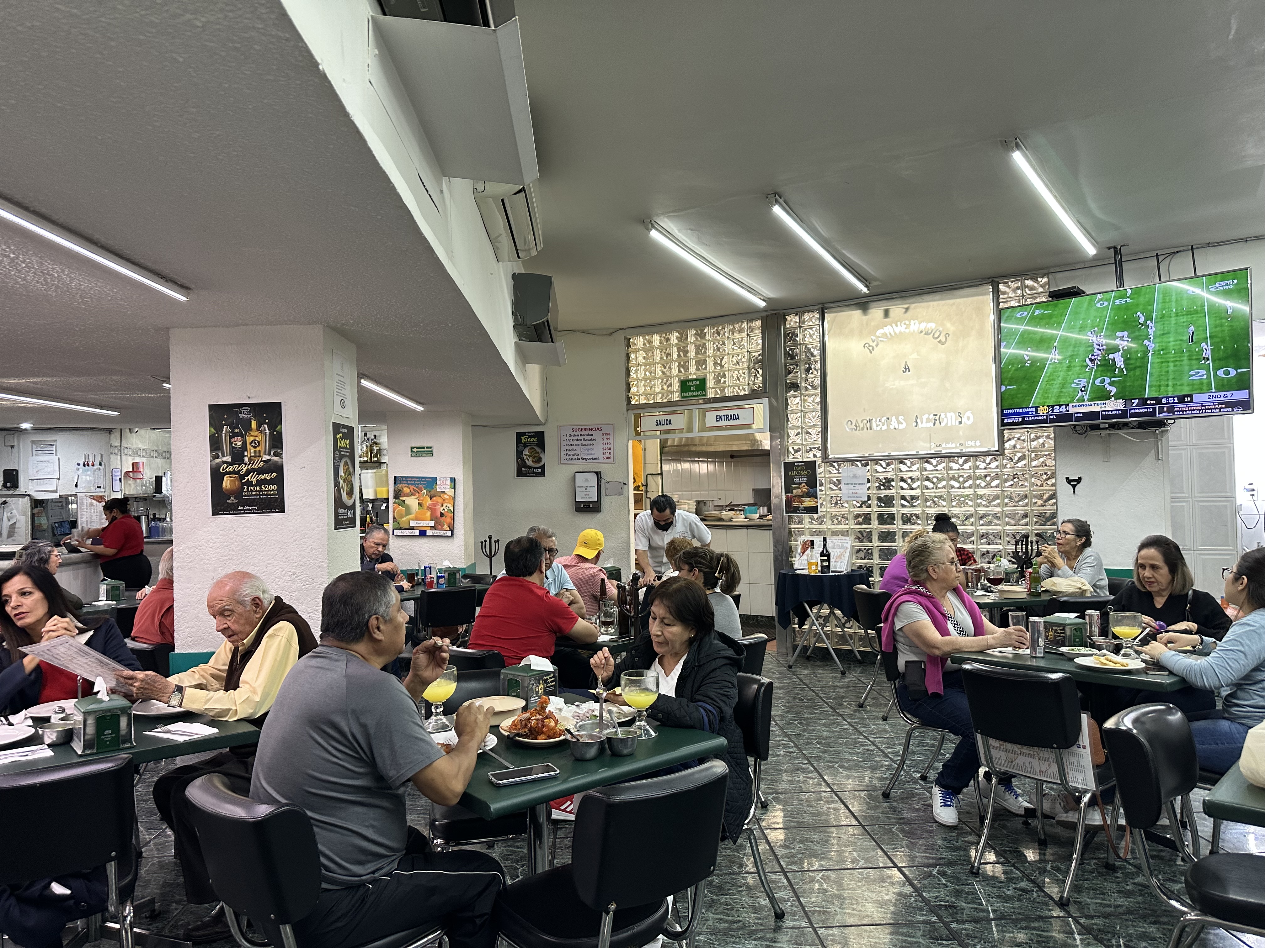 Carnitas Alfonso image 3