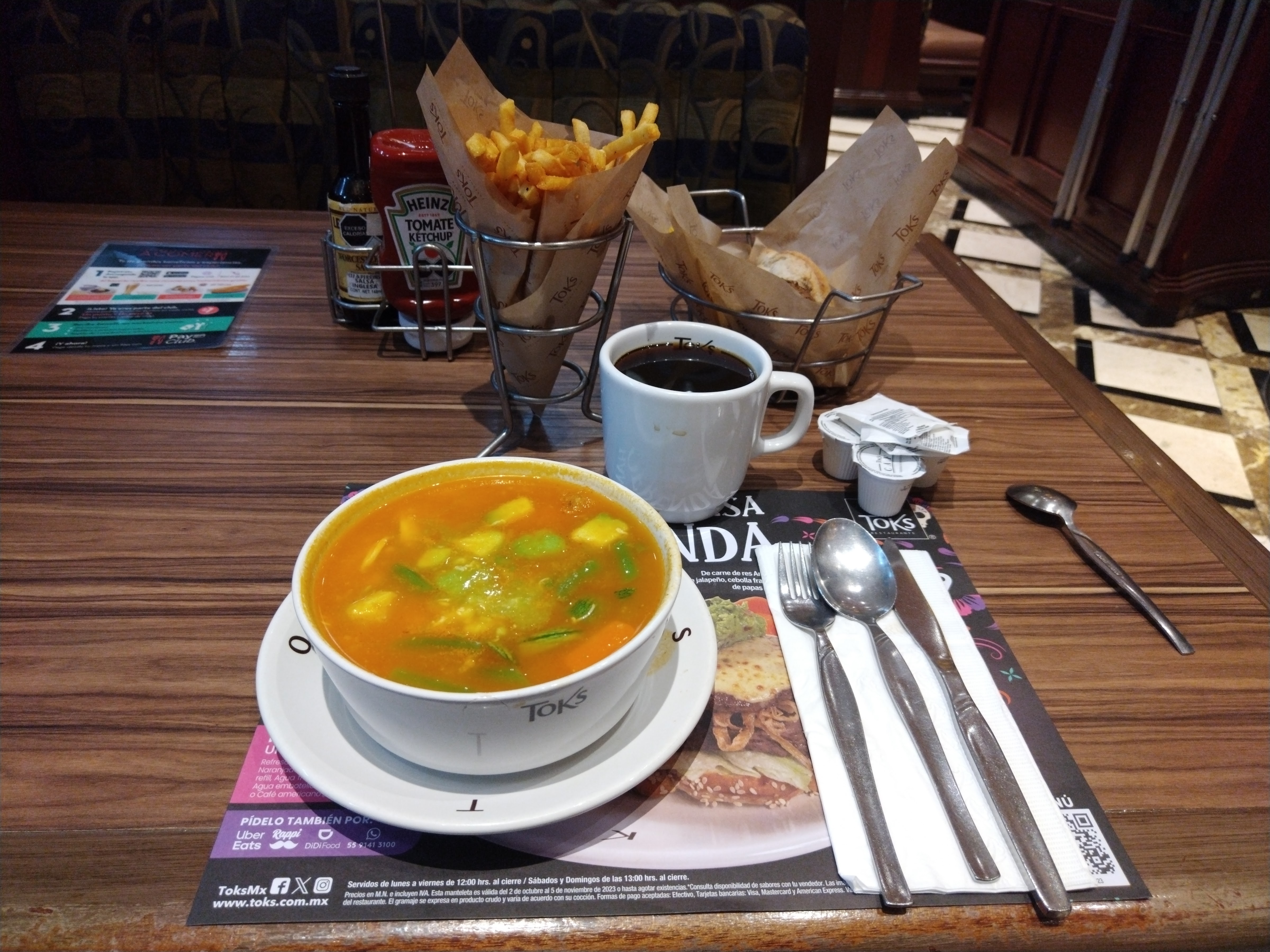 Toks Lomas Verdes image 4