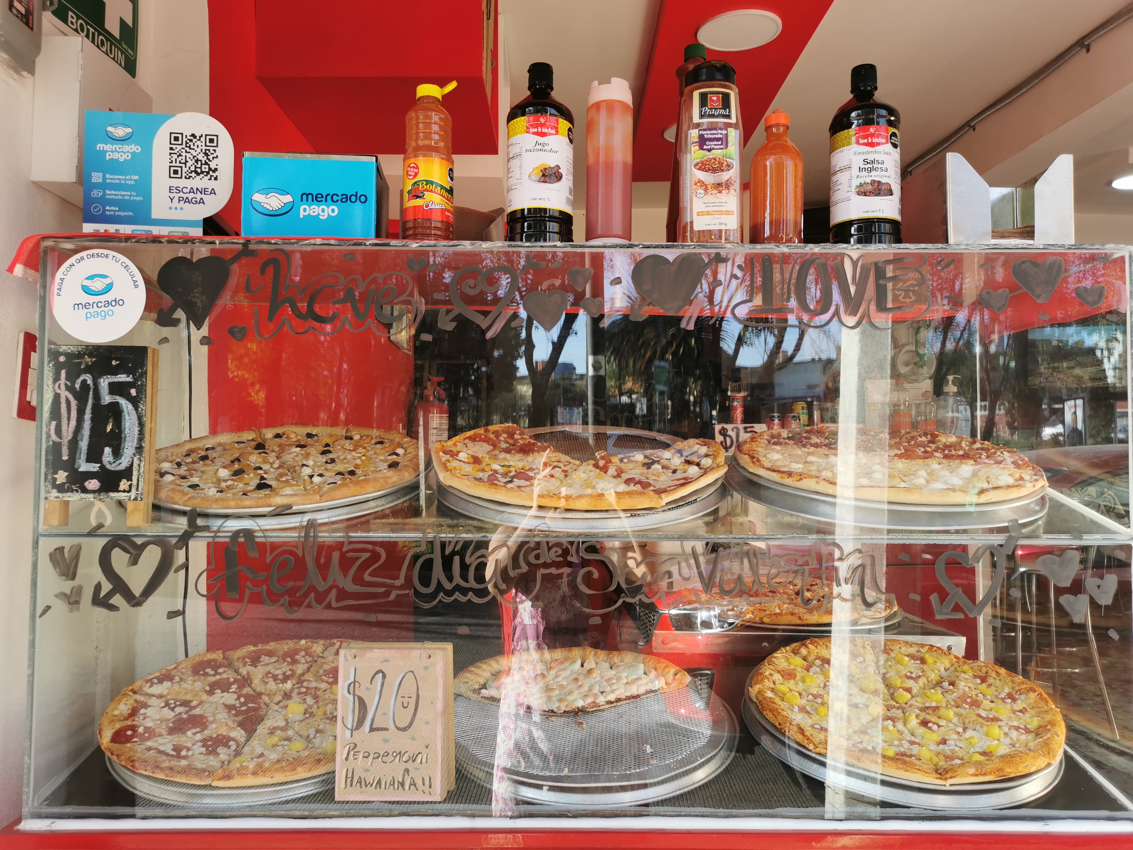 MI SANTO CAPRICHO image 7