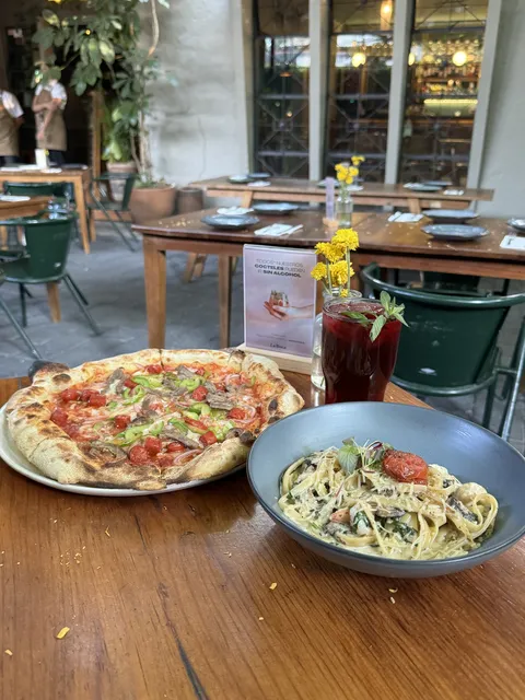 La Buca image 8