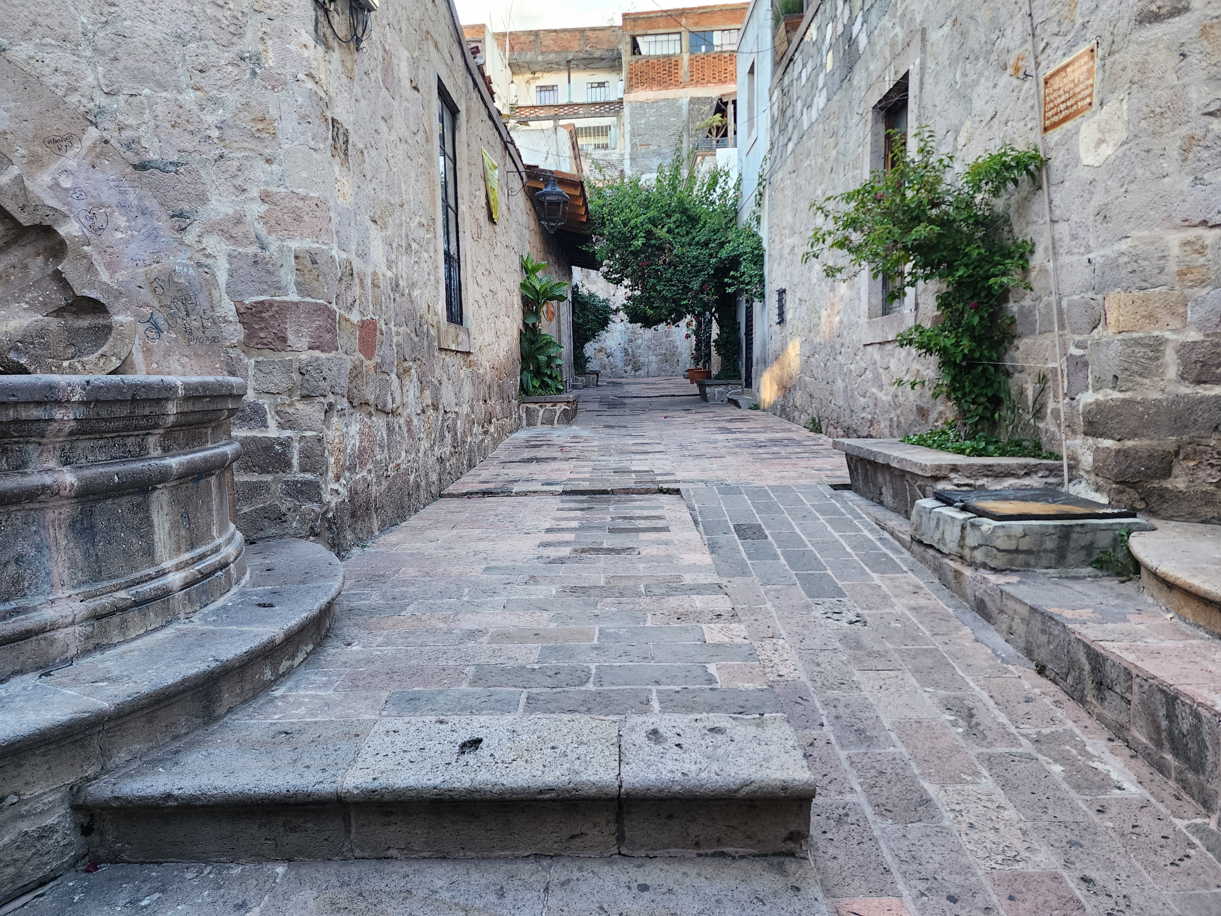 La Fontana, Piano Bar & Mezcalería image 3