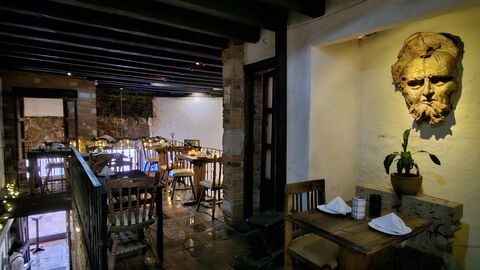 La Fontana, Piano Bar & Mezcalería image 6
