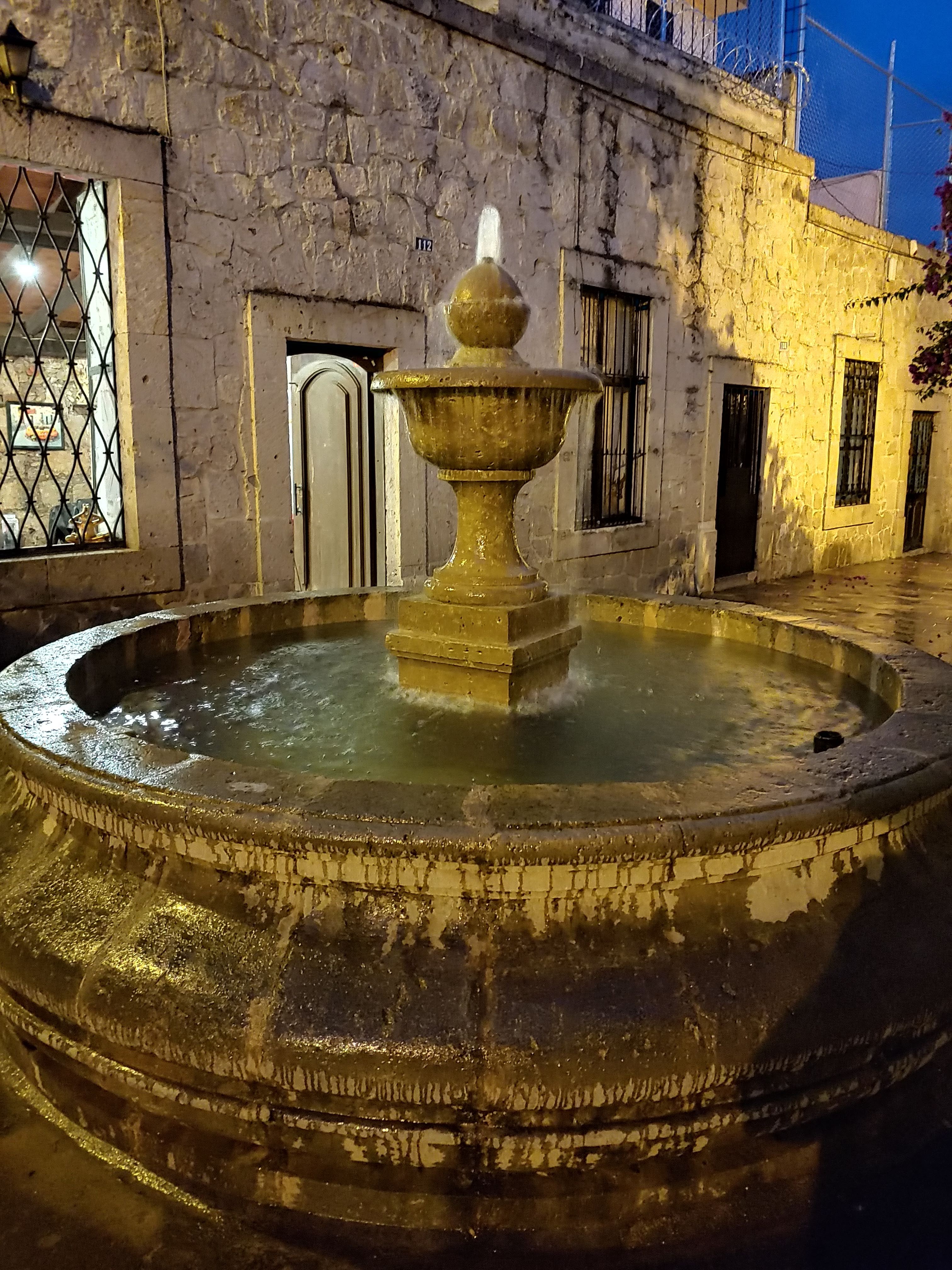 La Fontana, Piano Bar & Mezcalería image 7