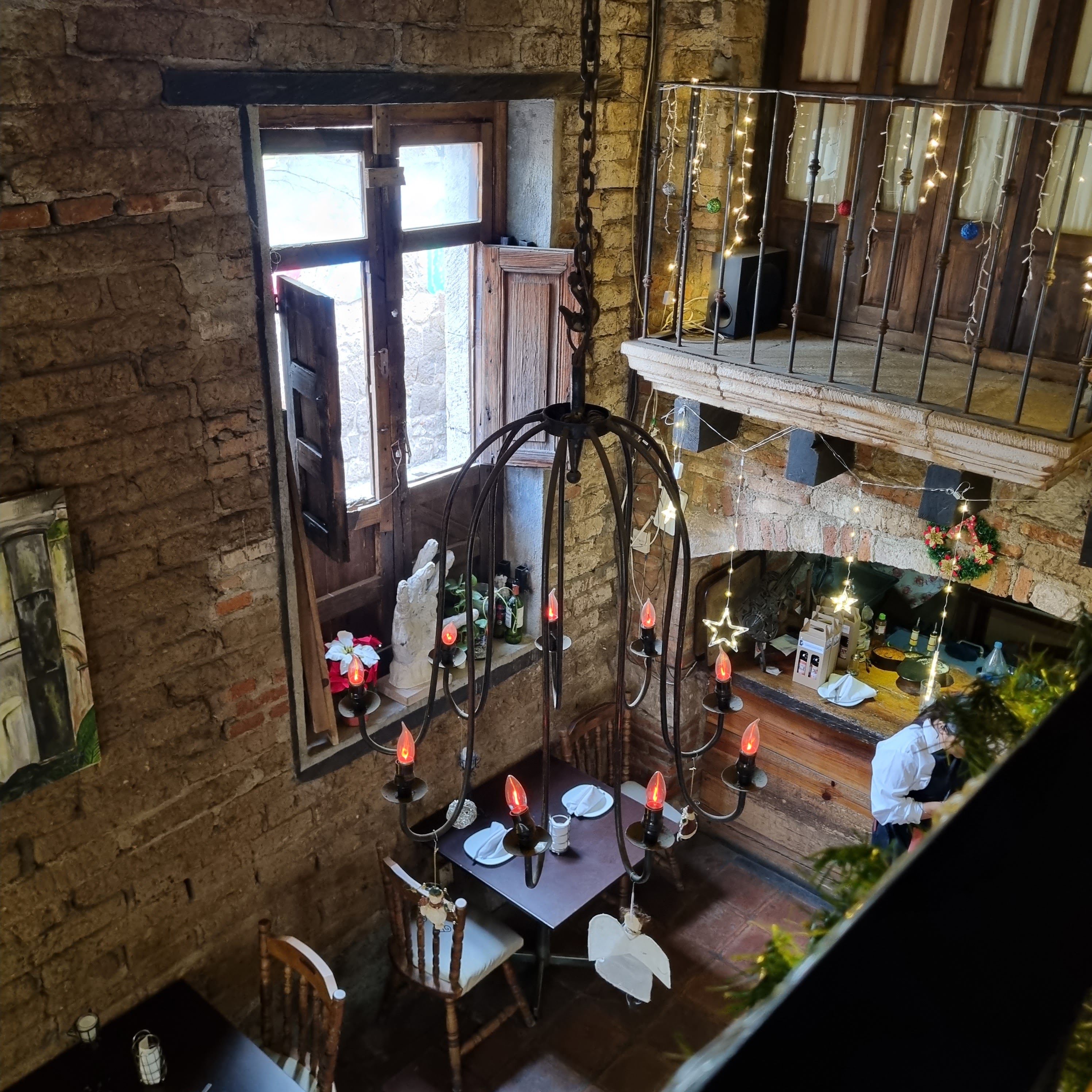 La Fontana, Piano Bar & Mezcalería image 10